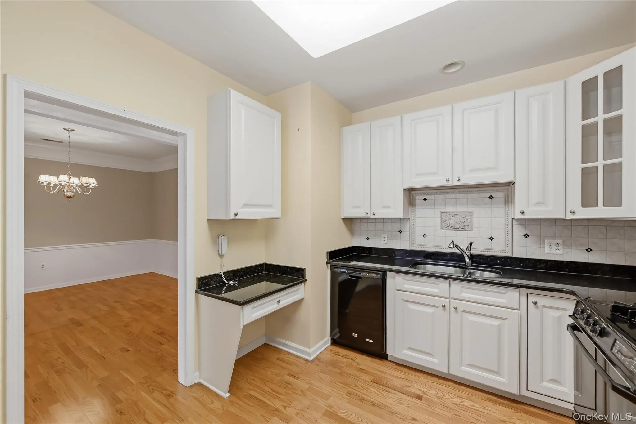 28 De Baun Avenue, Ramapo, NY, 2 Bedrooms Bedrooms, 8 Rooms Rooms,2 BathroomsBathrooms,Residential,For Rent,De Baun,0,1037454 28 De Baun Avenue, Ramapo, NY, 2 Bedrooms Bedrooms, 8 Rooms Rooms,2 BathroomsBathrooms,Residential,For Rent,De Baun,0,1037454