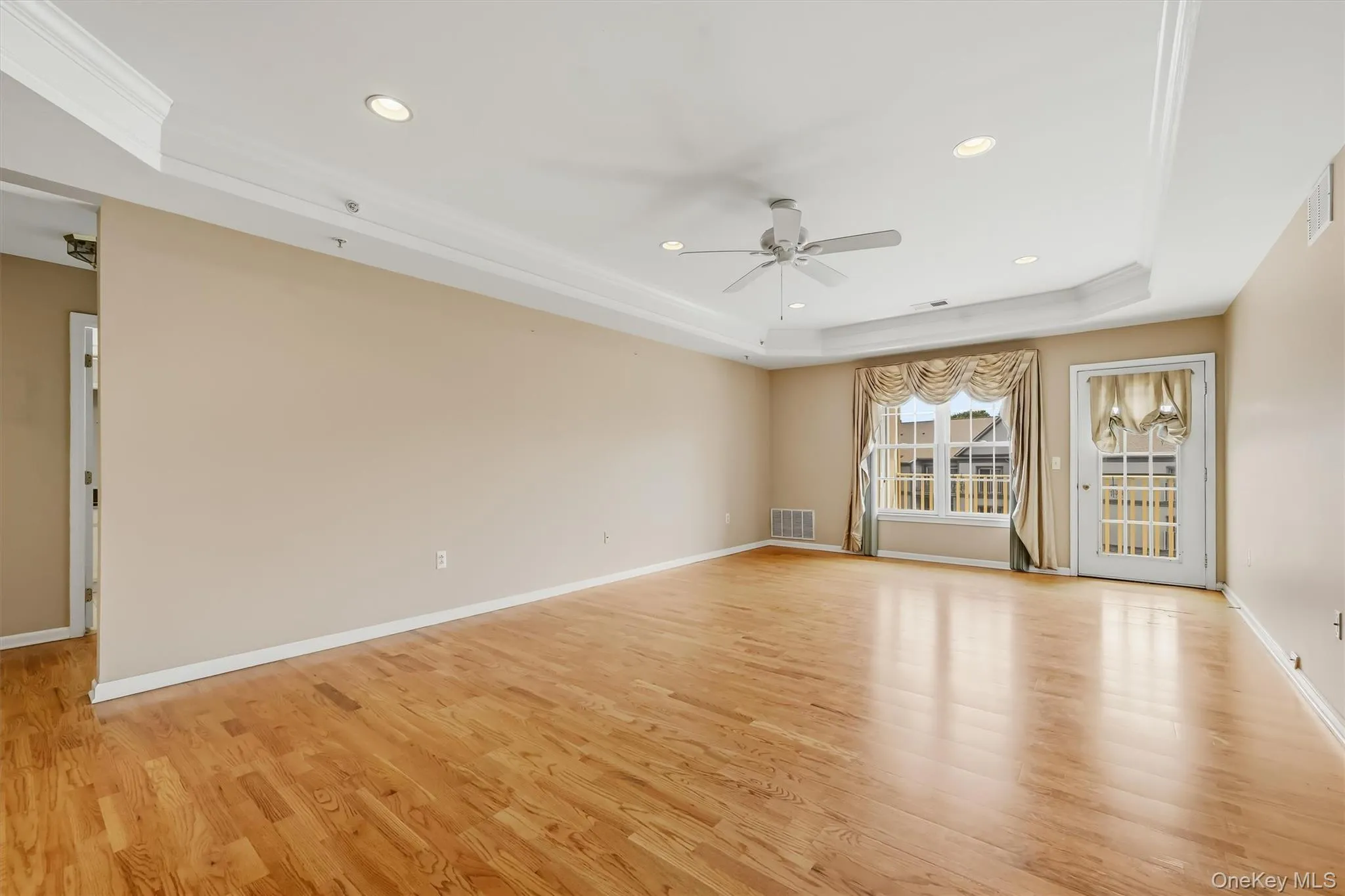 28 De Baun Avenue, Ramapo, NY, 2 Bedrooms Bedrooms, 8 Rooms Rooms,2 BathroomsBathrooms,Residential,For Rent,De Baun,0,1037454 28 De Baun Avenue, Ramapo, NY, 2 Bedrooms Bedrooms, 8 Rooms Rooms,2 BathroomsBathrooms,Residential,For Rent,De Baun,0,1037454