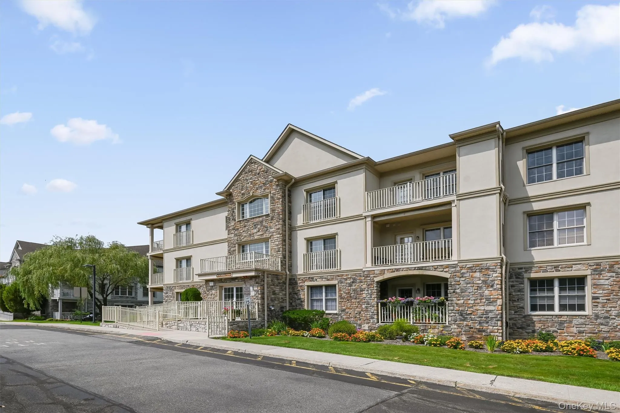 28 De Baun Avenue, Ramapo, NY, 2 Bedrooms Bedrooms, 8 Rooms Rooms,2 BathroomsBathrooms,Residential,For Rent,De Baun,0,1037454 28 De Baun Avenue, Ramapo, NY, 2 Bedrooms Bedrooms, 8 Rooms Rooms,2 BathroomsBathrooms,Residential,For Rent,De Baun,0,1037454