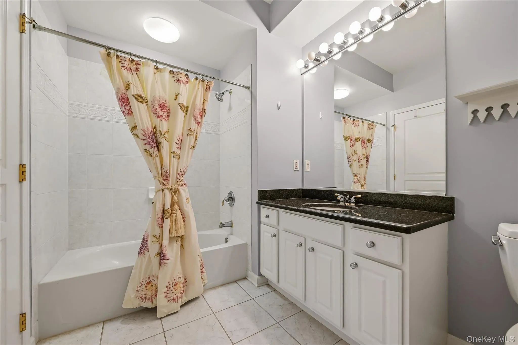 28 De Baun Avenue, Ramapo, NY, 2 Bedrooms Bedrooms, 8 Rooms Rooms,2 BathroomsBathrooms,Residential,For Rent,De Baun,0,1037454 28 De Baun Avenue, Ramapo, NY, 2 Bedrooms Bedrooms, 8 Rooms Rooms,2 BathroomsBathrooms,Residential,For Rent,De Baun,0,1037454