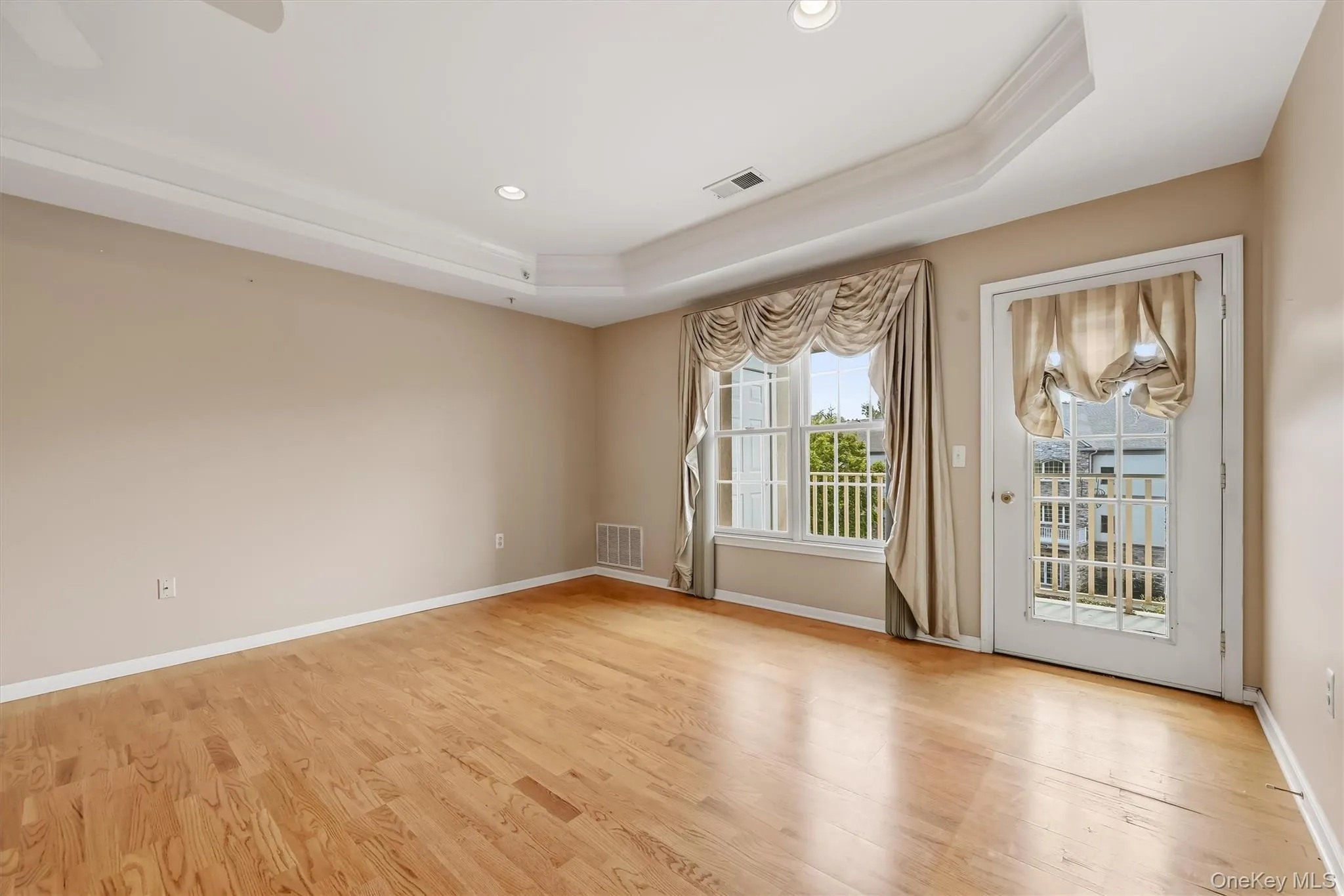 28 De Baun Avenue, Ramapo, NY, 2 Bedrooms Bedrooms, 8 Rooms Rooms,2 BathroomsBathrooms,Residential,For Rent,De Baun,0,1037454 28 De Baun Avenue, Ramapo, NY, 2 Bedrooms Bedrooms, 8 Rooms Rooms,2 BathroomsBathrooms,Residential,For Rent,De Baun,0,1037454