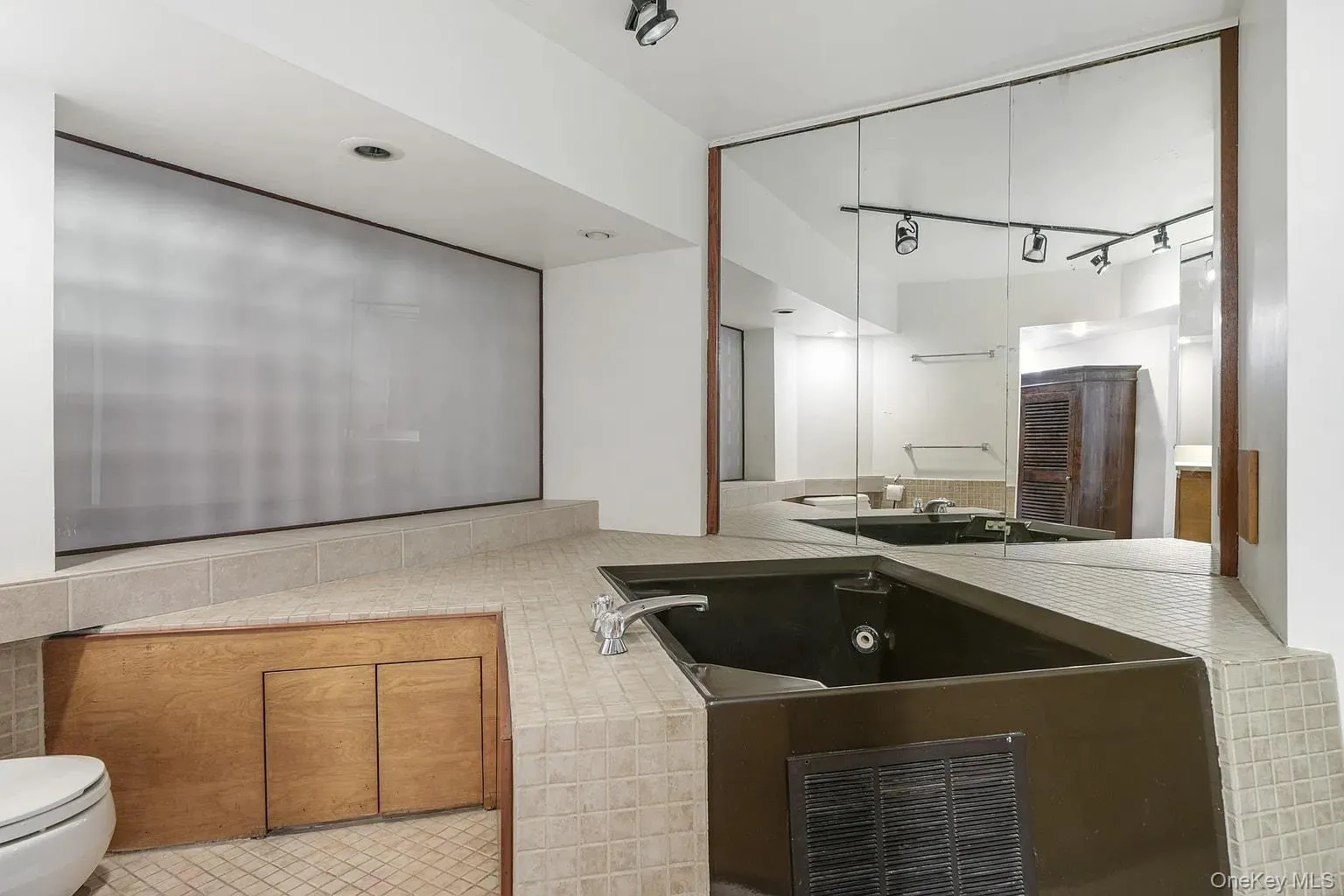 322 E 50th St, New York, NY, 3 Bedrooms Bedrooms, 10 Rooms Rooms,2 BathroomsBathrooms,Residential Lease,For Rent,E 50th St,0,1037455 322 E 50th St, New York, NY, 3 Bedrooms Bedrooms, 10 Rooms Rooms,2 BathroomsBathrooms,Residential Lease,For Rent,E 50th St,0,1037455