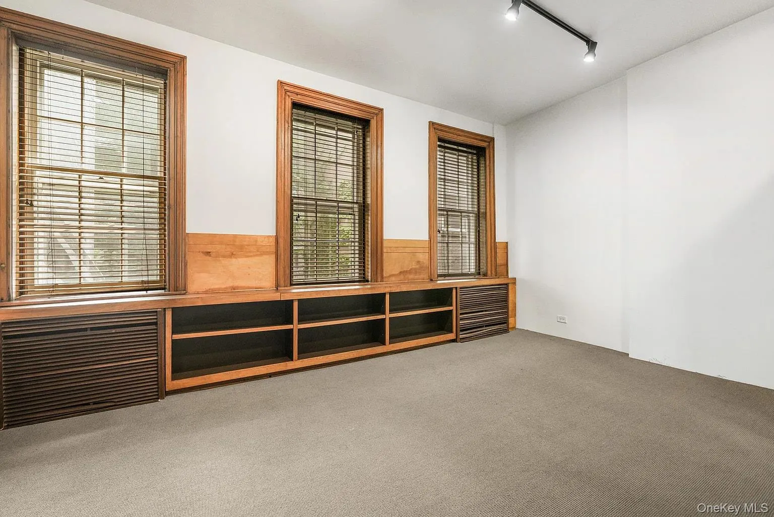 322 E 50th St, New York, NY, 3 Bedrooms Bedrooms, 10 Rooms Rooms,2 BathroomsBathrooms,Residential Lease,For Rent,E 50th St,0,1037455 322 E 50th St, New York, NY, 3 Bedrooms Bedrooms, 10 Rooms Rooms,2 BathroomsBathrooms,Residential Lease,For Rent,E 50th St,0,1037455