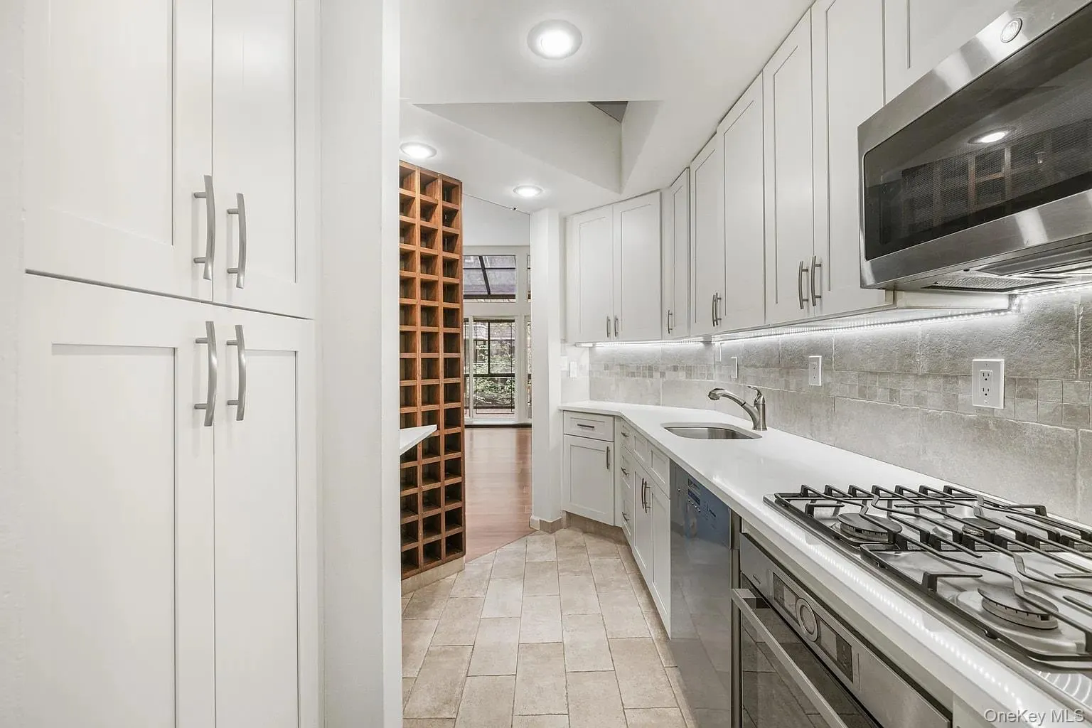 322 E 50th St, New York, NY, 3 Bedrooms Bedrooms, 10 Rooms Rooms,2 BathroomsBathrooms,Residential Lease,For Rent,E 50th St,0,1037455 322 E 50th St, New York, NY, 3 Bedrooms Bedrooms, 10 Rooms Rooms,2 BathroomsBathrooms,Residential Lease,For Rent,E 50th St,0,1037455