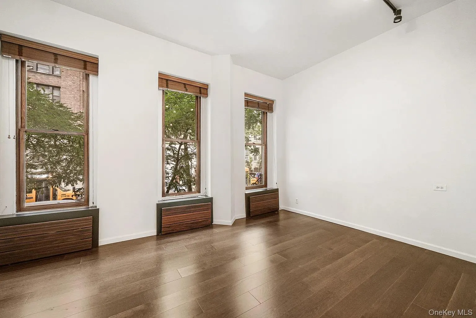 322 E 50th St, New York, NY, 3 Bedrooms Bedrooms, 10 Rooms Rooms,2 BathroomsBathrooms,Residential Lease,For Rent,E 50th St,0,1037455 322 E 50th St, New York, NY, 3 Bedrooms Bedrooms, 10 Rooms Rooms,2 BathroomsBathrooms,Residential Lease,For Rent,E 50th St,0,1037455