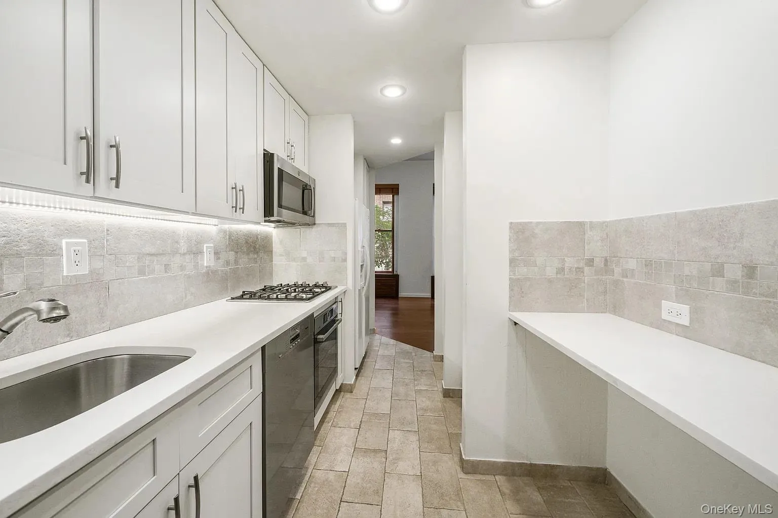 322 E 50th St, New York, NY, 3 Bedrooms Bedrooms, 10 Rooms Rooms,2 BathroomsBathrooms,Residential Lease,For Rent,E 50th St,0,1037455 322 E 50th St, New York, NY, 3 Bedrooms Bedrooms, 10 Rooms Rooms,2 BathroomsBathrooms,Residential Lease,For Rent,E 50th St,0,1037455