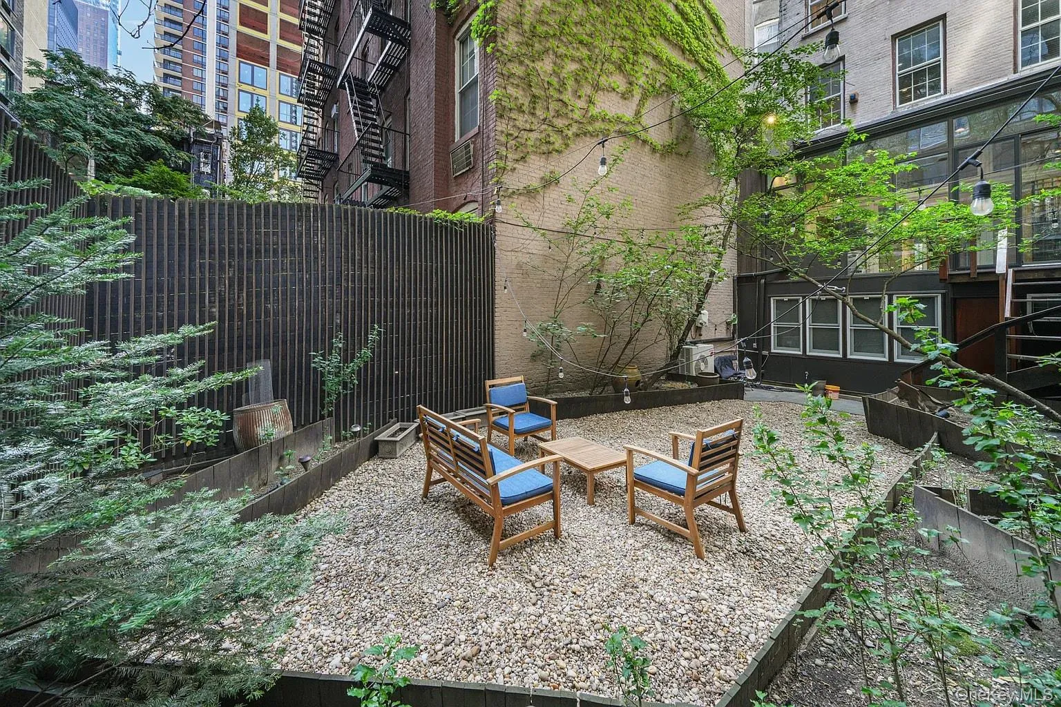322 E 50th St, New York, NY, 3 Bedrooms Bedrooms, 10 Rooms Rooms,2 BathroomsBathrooms,Residential Lease,For Rent,E 50th St,0,1037455 322 E 50th St, New York, NY, 3 Bedrooms Bedrooms, 10 Rooms Rooms,2 BathroomsBathrooms,Residential Lease,For Rent,E 50th St,0,1037455