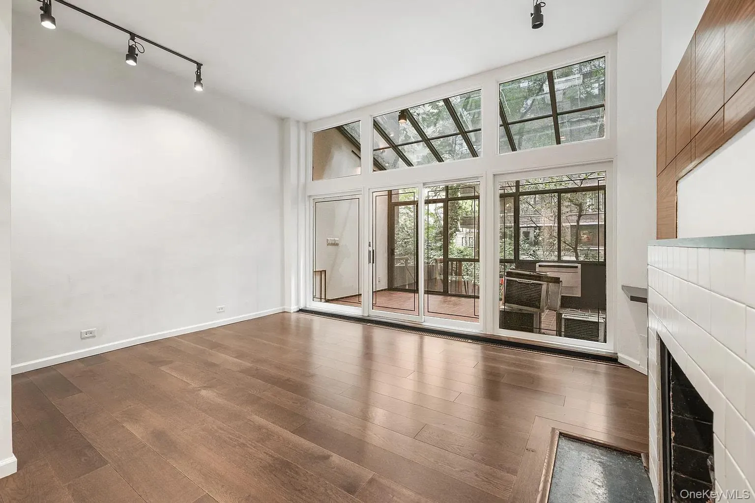 322 E 50th St, New York, NY, 3 Bedrooms Bedrooms, 10 Rooms Rooms,2 BathroomsBathrooms,Residential Lease,For Rent,E 50th St,0,1037455 322 E 50th St, New York, NY, 3 Bedrooms Bedrooms, 10 Rooms Rooms,2 BathroomsBathrooms,Residential Lease,For Rent,E 50th St,0,1037455