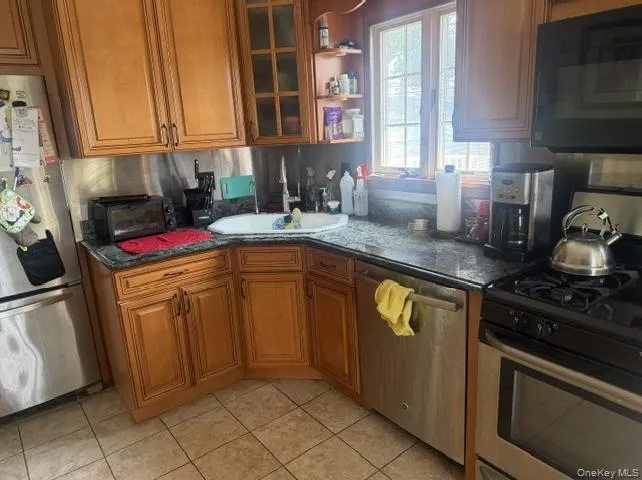 391 Ferris Road, Hempstead, NY, 5 Bedrooms Bedrooms, 8 Rooms Rooms,2 BathroomsBathrooms,Residential,For Rent,Ferris,0,1037456 391 Ferris Road, Hempstead, NY, 5 Bedrooms Bedrooms, 8 Rooms Rooms,2 BathroomsBathrooms,Residential,For Rent,Ferris,0,1037456
