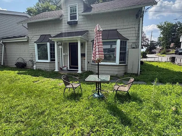 16 Oakridge Road, Mount Kisco, NY, 4 Bedrooms Bedrooms, 6 Rooms Rooms,1 BathroomBathrooms,Residential Lease,For Rent,Oakridge,0,1037458 16 Oakridge Road, Mount Kisco, NY, 4 Bedrooms Bedrooms, 6 Rooms Rooms,1 BathroomBathrooms,Residential Lease,For Rent,Oakridge,0,1037458