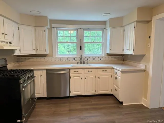 9 Iron Forge Road, Warwick (town), NY, 3 Bedrooms Bedrooms, 9 Rooms Rooms,2 BathroomsBathrooms,Residential Lease,For Rent,Iron Forge,0,1037459 9 Iron Forge Road, Warwick (town), NY, 3 Bedrooms Bedrooms, 9 Rooms Rooms,2 BathroomsBathrooms,Residential Lease,For Rent,Iron Forge,0,1037459