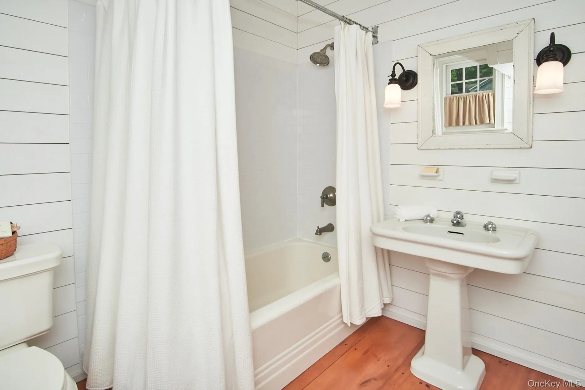 9 Iron Forge Road, Warwick (town), NY, 3 Bedrooms Bedrooms, 9 Rooms Rooms,2 BathroomsBathrooms,Residential Lease,For Rent,Iron Forge,0,1037459 9 Iron Forge Road, Warwick (town), NY, 3 Bedrooms Bedrooms, 9 Rooms Rooms,2 BathroomsBathrooms,Residential Lease,For Rent,Iron Forge,0,1037459