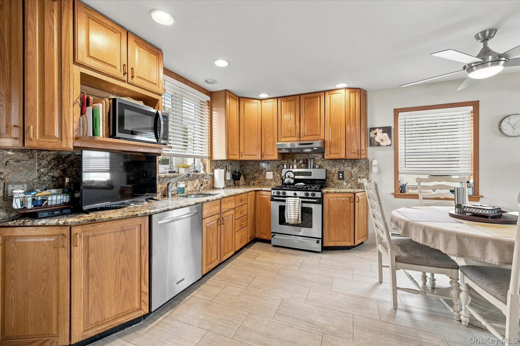 39 Vinton Street, Long Beach, NY, 4 Bedrooms Bedrooms, 7 Rooms Rooms,2 BathroomsBathrooms,Residential,For Rent,Vinton,0,1037461 39 Vinton Street, Long Beach, NY, 4 Bedrooms Bedrooms, 7 Rooms Rooms,2 BathroomsBathrooms,Residential,For Rent,Vinton,0,1037461