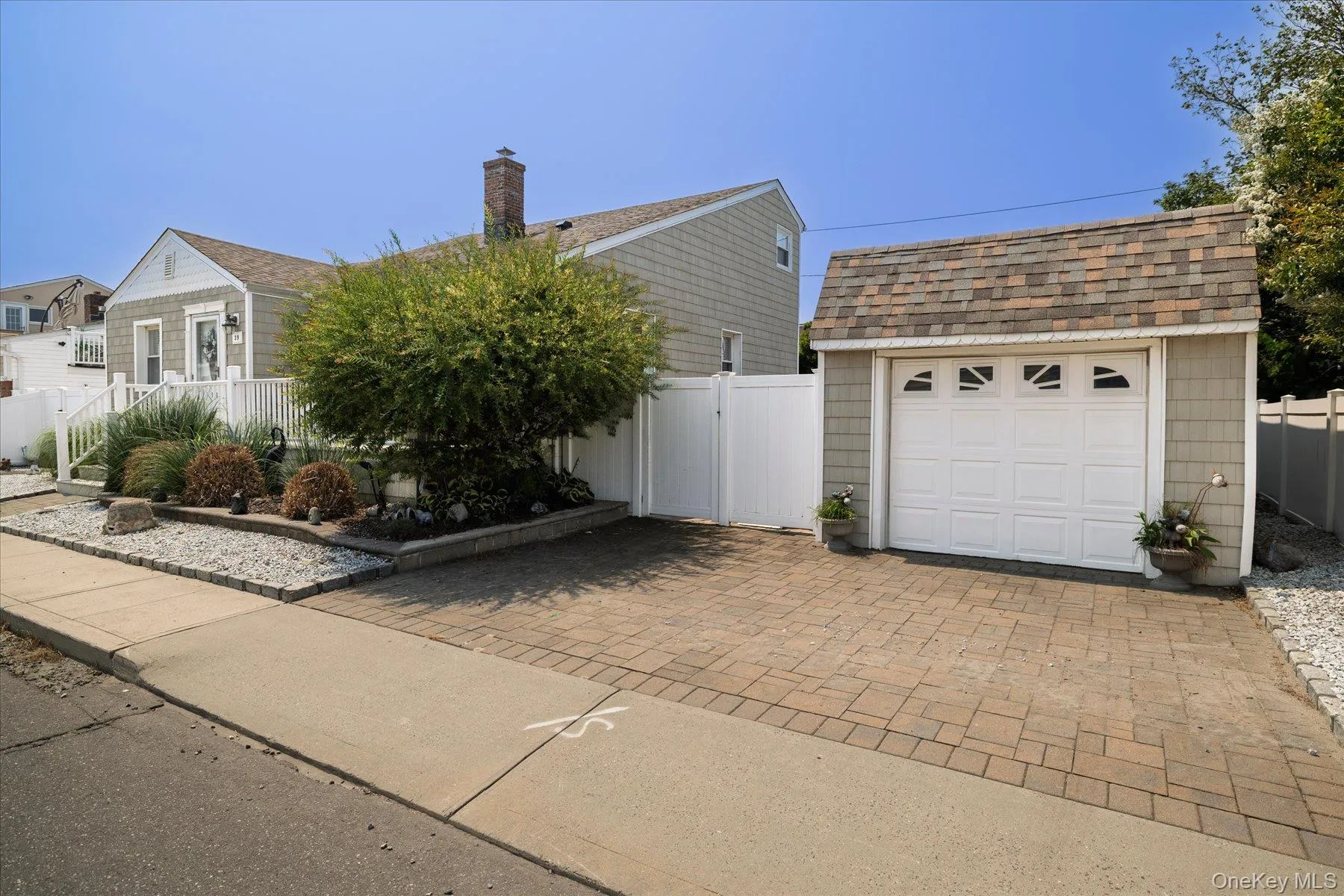 39 Vinton Street, Long Beach, NY, 4 Bedrooms Bedrooms, 7 Rooms Rooms,2 BathroomsBathrooms,Residential,For Rent,Vinton,0,1037461 39 Vinton Street, Long Beach, NY, 4 Bedrooms Bedrooms, 7 Rooms Rooms,2 BathroomsBathrooms,Residential,For Rent,Vinton,0,1037461