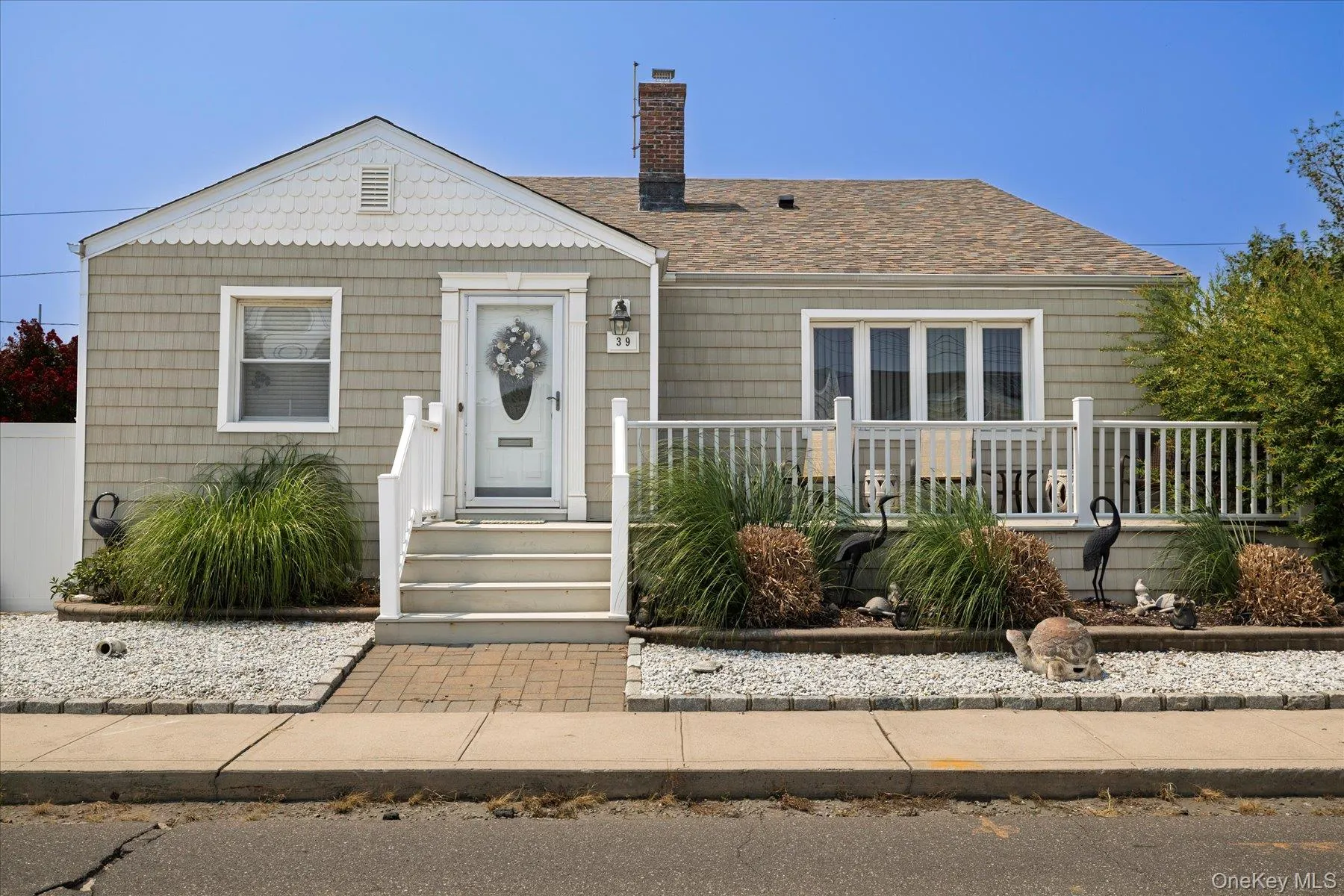 39 Vinton Street, Long Beach, NY, 4 Bedrooms Bedrooms, 7 Rooms Rooms,2 BathroomsBathrooms,Residential,For Rent,Vinton,0,1037461 39 Vinton Street, Long Beach, NY, 4 Bedrooms Bedrooms, 7 Rooms Rooms,2 BathroomsBathrooms,Residential,For Rent,Vinton,0,1037461
