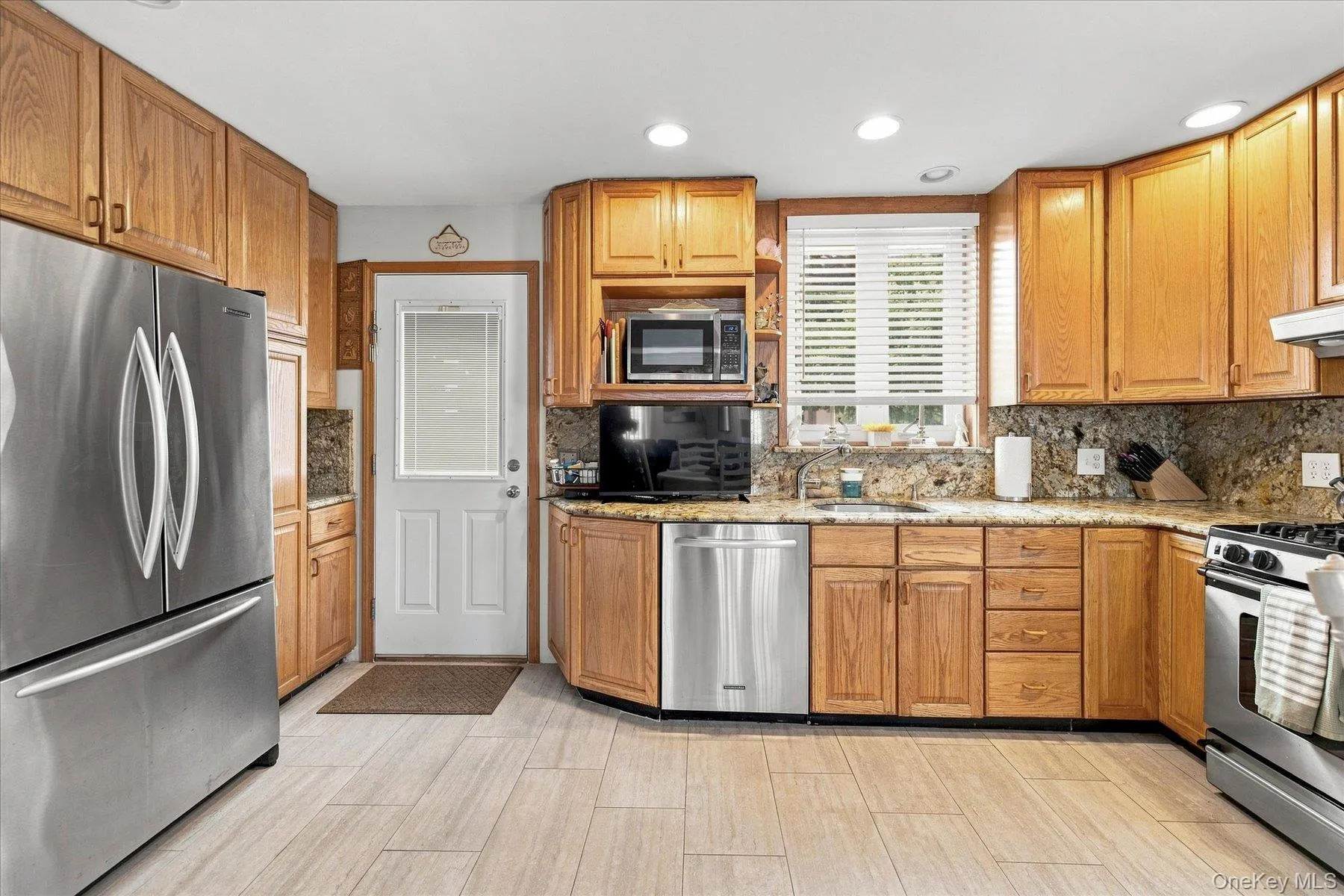 39 Vinton Street, Long Beach, NY, 4 Bedrooms Bedrooms, 7 Rooms Rooms,2 BathroomsBathrooms,Residential,For Rent,Vinton,0,1037461 39 Vinton Street, Long Beach, NY, 4 Bedrooms Bedrooms, 7 Rooms Rooms,2 BathroomsBathrooms,Residential,For Rent,Vinton,0,1037461