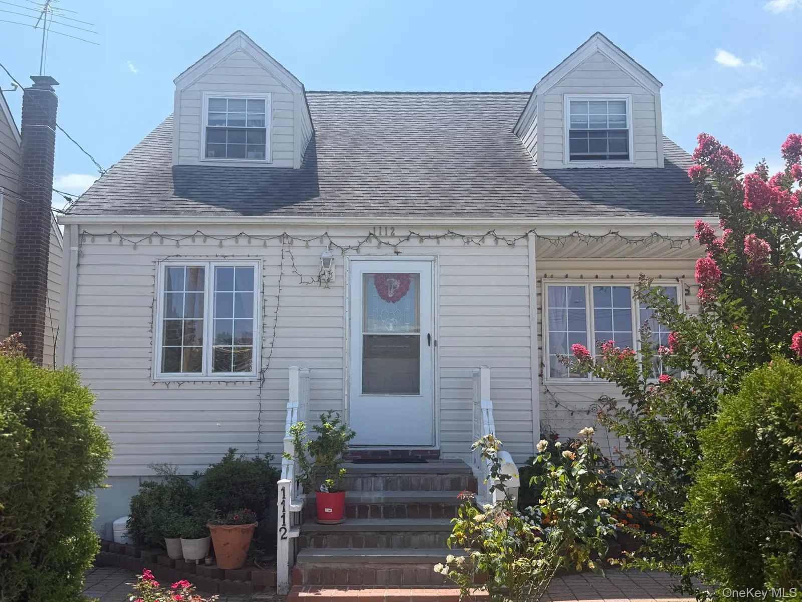 1112 Mc Kenna Place, Hempstead, NY, 4 Bedrooms Bedrooms, 8 Rooms Rooms,2 BathroomsBathrooms,Residential,For Rent,Mc Kenna,0,1037463 1112 Mc Kenna Place, Hempstead, NY, 4 Bedrooms Bedrooms, 8 Rooms Rooms,2 BathroomsBathrooms,Residential,For Rent,Mc Kenna,0,1037463
