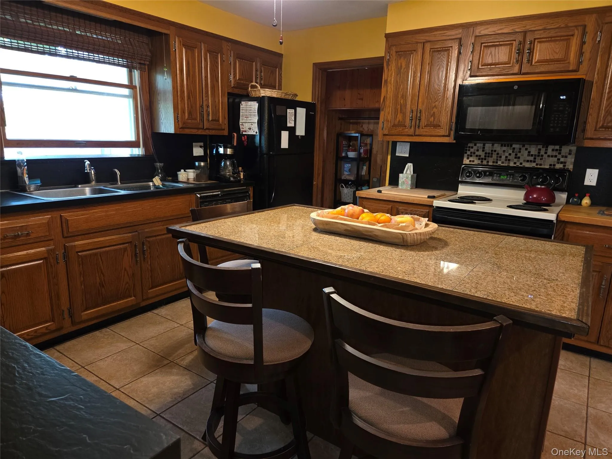 33 Elmwood Avenue, Brookhaven, NY, 3 Bedrooms Bedrooms, 7 Rooms Rooms,1 BathroomBathrooms,Residential,For Rent,Elmwood,0,1037464 33 Elmwood Avenue, Brookhaven, NY, 3 Bedrooms Bedrooms, 7 Rooms Rooms,1 BathroomBathrooms,Residential,For Rent,Elmwood,0,1037464