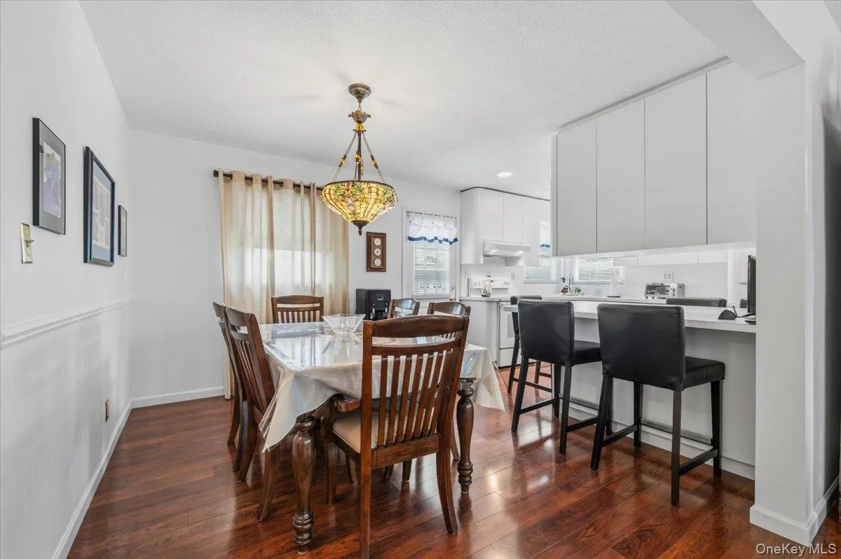 210 5th Street, Oyster Bay, NY, 3 Bedrooms Bedrooms, 7 Rooms Rooms,2 BathroomsBathrooms,Residential,For Rent,5th,0,1037468 210 5th Street, Oyster Bay, NY, 3 Bedrooms Bedrooms, 7 Rooms Rooms,2 BathroomsBathrooms,Residential,For Rent,5th,0,1037468