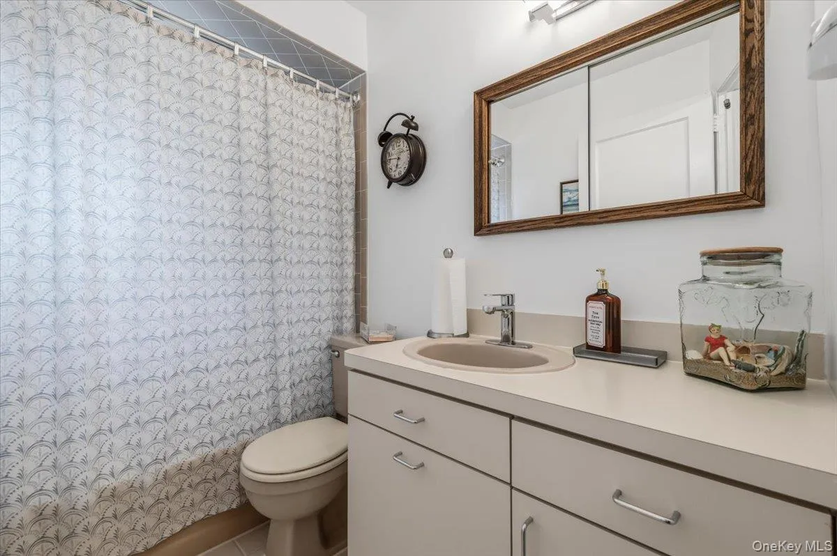 210 5th Street, Oyster Bay, NY, 3 Bedrooms Bedrooms, 7 Rooms Rooms,2 BathroomsBathrooms,Residential,For Rent,5th,0,1037468 210 5th Street, Oyster Bay, NY, 3 Bedrooms Bedrooms, 7 Rooms Rooms,2 BathroomsBathrooms,Residential,For Rent,5th,0,1037468