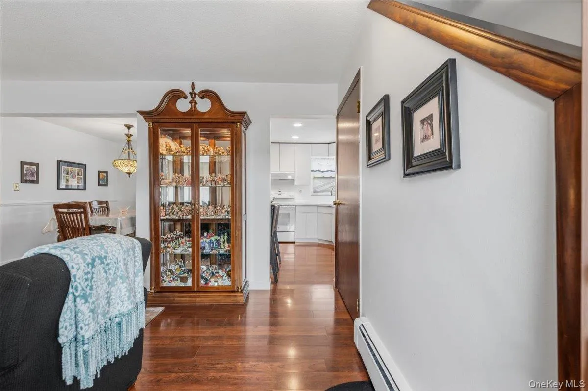 210 5th Street, Oyster Bay, NY, 3 Bedrooms Bedrooms, 7 Rooms Rooms,2 BathroomsBathrooms,Residential,For Rent,5th,0,1037468 210 5th Street, Oyster Bay, NY, 3 Bedrooms Bedrooms, 7 Rooms Rooms,2 BathroomsBathrooms,Residential,For Rent,5th,0,1037468