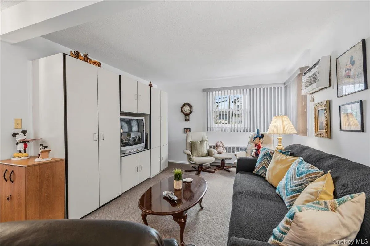 210 5th Street, Oyster Bay, NY, 3 Bedrooms Bedrooms, 7 Rooms Rooms,2 BathroomsBathrooms,Residential,For Rent,5th,0,1037468 210 5th Street, Oyster Bay, NY, 3 Bedrooms Bedrooms, 7 Rooms Rooms,2 BathroomsBathrooms,Residential,For Rent,5th,0,1037468