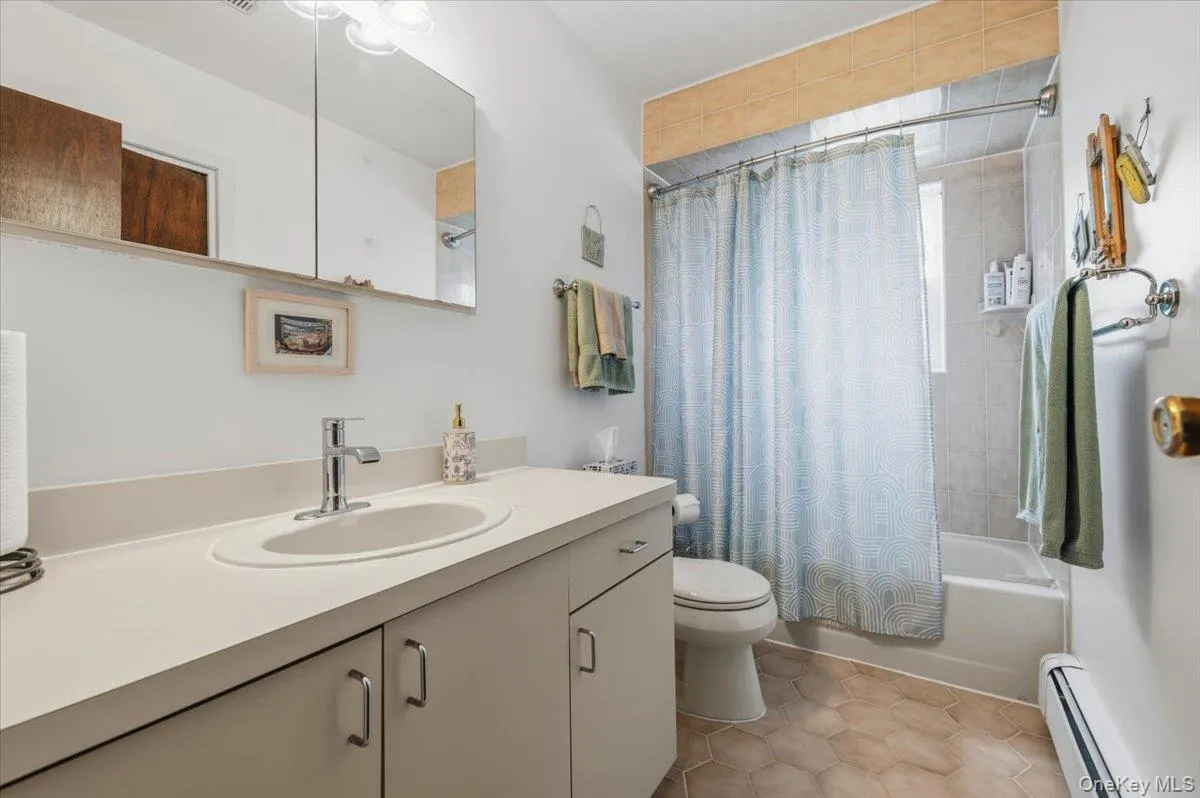 210 5th Street, Oyster Bay, NY, 3 Bedrooms Bedrooms, 7 Rooms Rooms,2 BathroomsBathrooms,Residential,For Rent,5th,0,1037468 210 5th Street, Oyster Bay, NY, 3 Bedrooms Bedrooms, 7 Rooms Rooms,2 BathroomsBathrooms,Residential,For Rent,5th,0,1037468