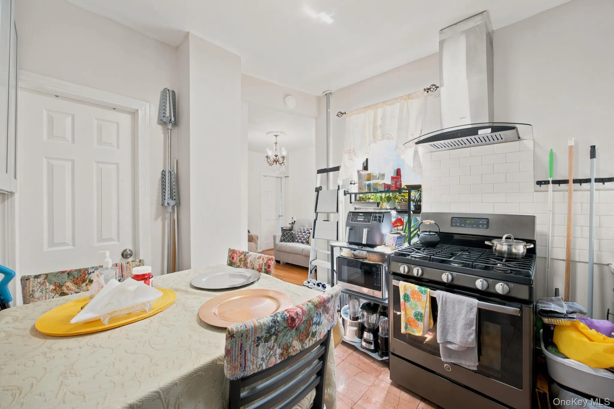 350 4th Street, New York, NY, 2 Bedrooms Bedrooms, 4 Rooms Rooms,1 BathroomBathrooms,Residential,For Rent,4th,0,1037470 350 4th Street, New York, NY, 2 Bedrooms Bedrooms, 4 Rooms Rooms,1 BathroomBathrooms,Residential,For Rent,4th,0,1037470