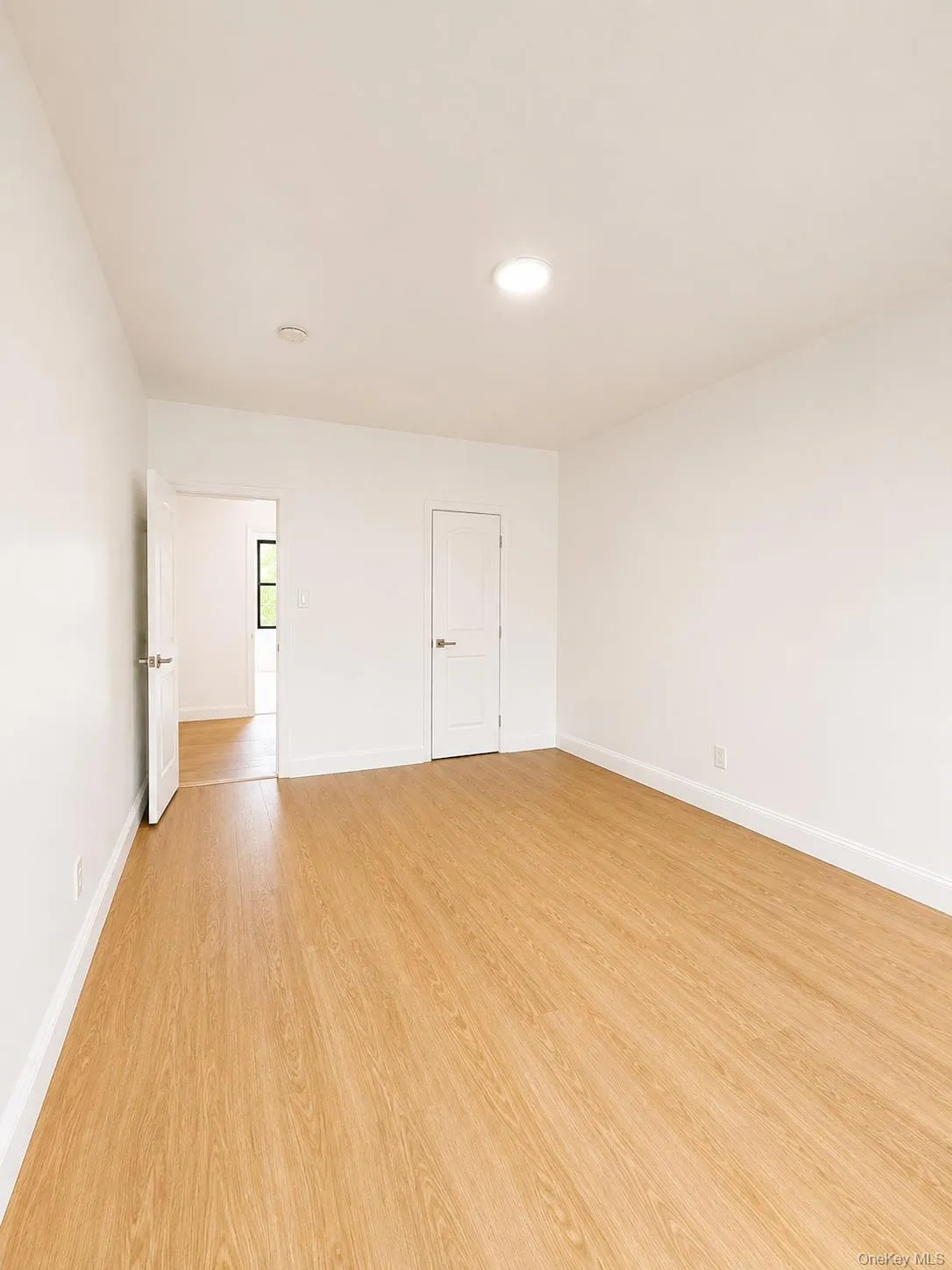 4220 Kissena Boulevard, New York, NY, 2 Bedrooms Bedrooms, 5 Rooms Rooms,1 BathroomBathrooms,Residential,For Rent,Kissena,0,1037471 4220 Kissena Boulevard, New York, NY, 2 Bedrooms Bedrooms, 5 Rooms Rooms,1 BathroomBathrooms,Residential,For Rent,Kissena,0,1037471