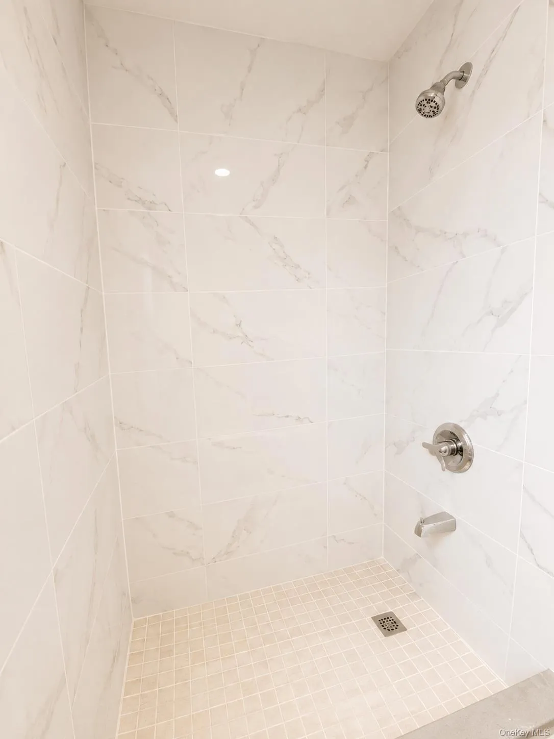 4220 Kissena Boulevard, New York, NY, 2 Bedrooms Bedrooms, 5 Rooms Rooms,1 BathroomBathrooms,Residential,For Rent,Kissena,0,1037471 4220 Kissena Boulevard, New York, NY, 2 Bedrooms Bedrooms, 5 Rooms Rooms,1 BathroomBathrooms,Residential,For Rent,Kissena,0,1037471
