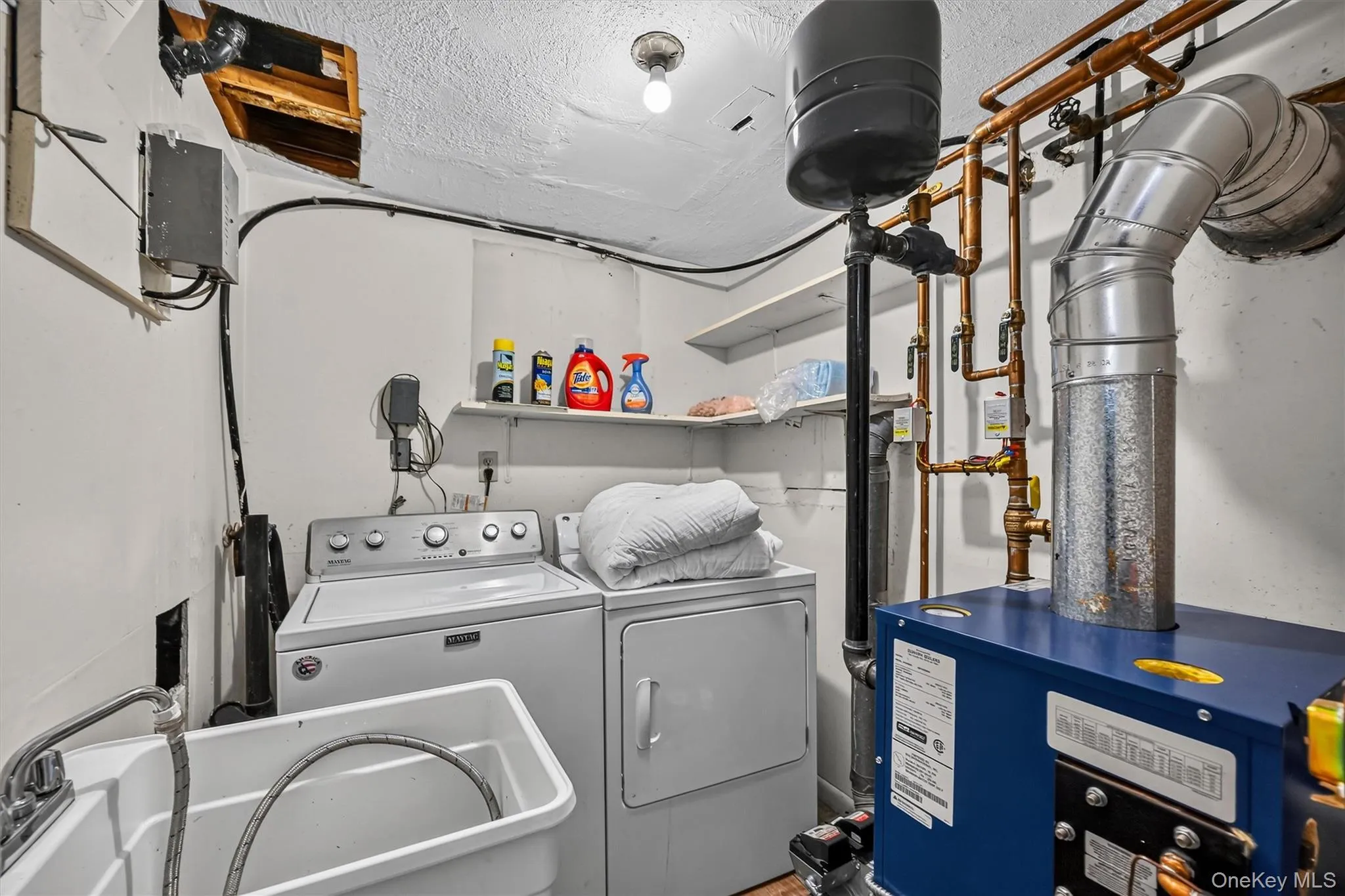 24 Meadow Street, Newburgh (town), NY, 3 Bedrooms Bedrooms, 7 Rooms Rooms,2 BathroomsBathrooms,Residential,For Rent,Meadow,0,1037473 24 Meadow Street, Newburgh (town), NY, 3 Bedrooms Bedrooms, 7 Rooms Rooms,2 BathroomsBathrooms,Residential,For Rent,Meadow,0,1037473