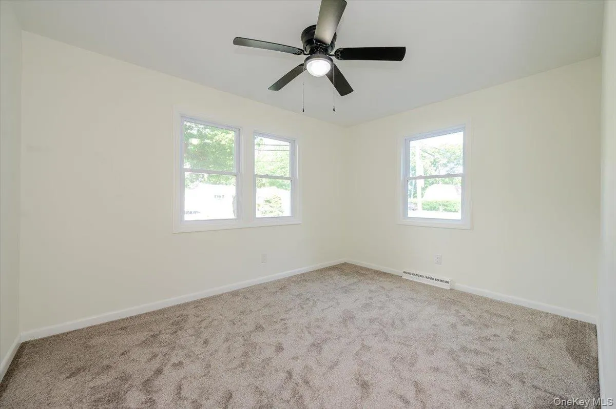 17 Lake Prom, Brookhaven, NY, 3 Bedrooms Bedrooms, 6 Rooms Rooms,1 BathroomBathrooms,Residential,For Rent,Lake,0,1037474 17 Lake Prom, Brookhaven, NY, 3 Bedrooms Bedrooms, 6 Rooms Rooms,1 BathroomBathrooms,Residential,For Rent,Lake,0,1037474