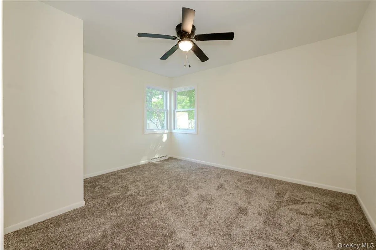 17 Lake Prom, Brookhaven, NY, 3 Bedrooms Bedrooms, 6 Rooms Rooms,1 BathroomBathrooms,Residential,For Rent,Lake,0,1037474 17 Lake Prom, Brookhaven, NY, 3 Bedrooms Bedrooms, 6 Rooms Rooms,1 BathroomBathrooms,Residential,For Rent,Lake,0,1037474