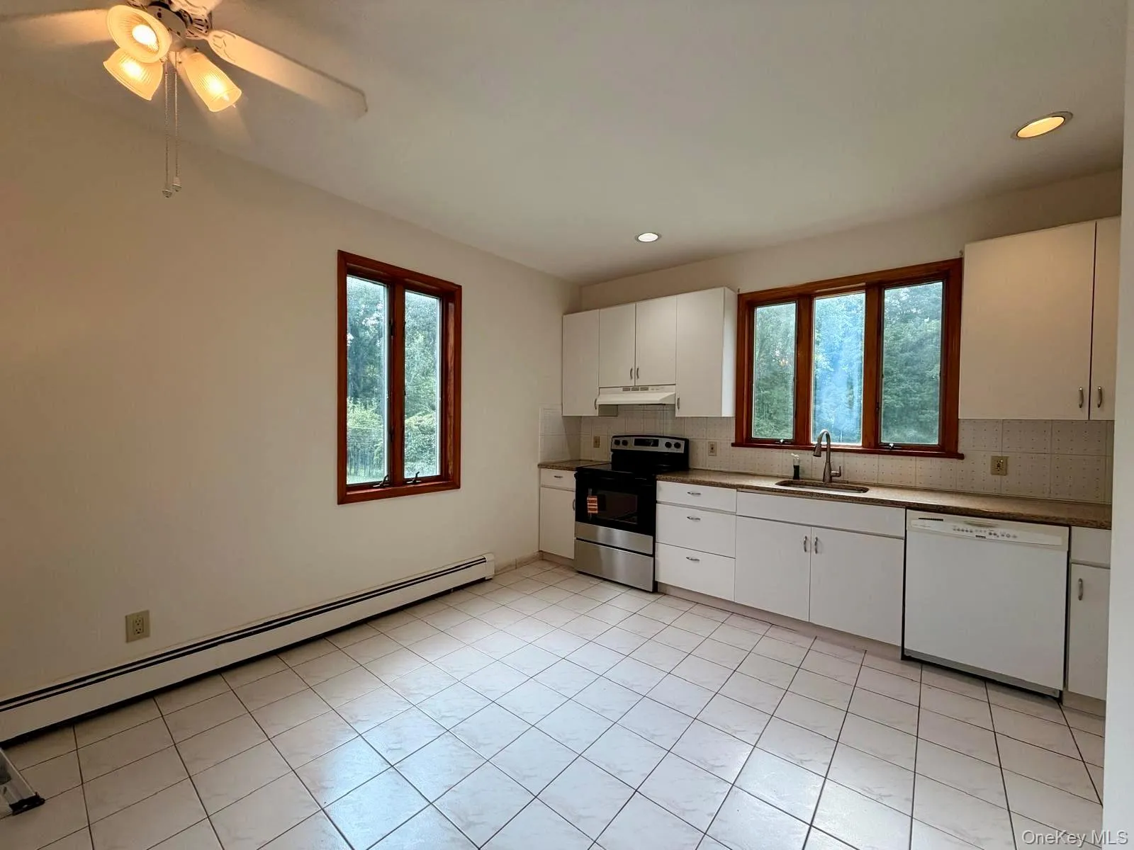 110 Baron De Hirsch Road, Cortlandt, NY, 2 Bedrooms Bedrooms, 5 Rooms Rooms,1 BathroomBathrooms,Residential Lease,For Rent,Baron De Hirsch,0,1037475 110 Baron De Hirsch Road, Cortlandt, NY, 2 Bedrooms Bedrooms, 5 Rooms Rooms,1 BathroomBathrooms,Residential Lease,For Rent,Baron De Hirsch,0,1037475