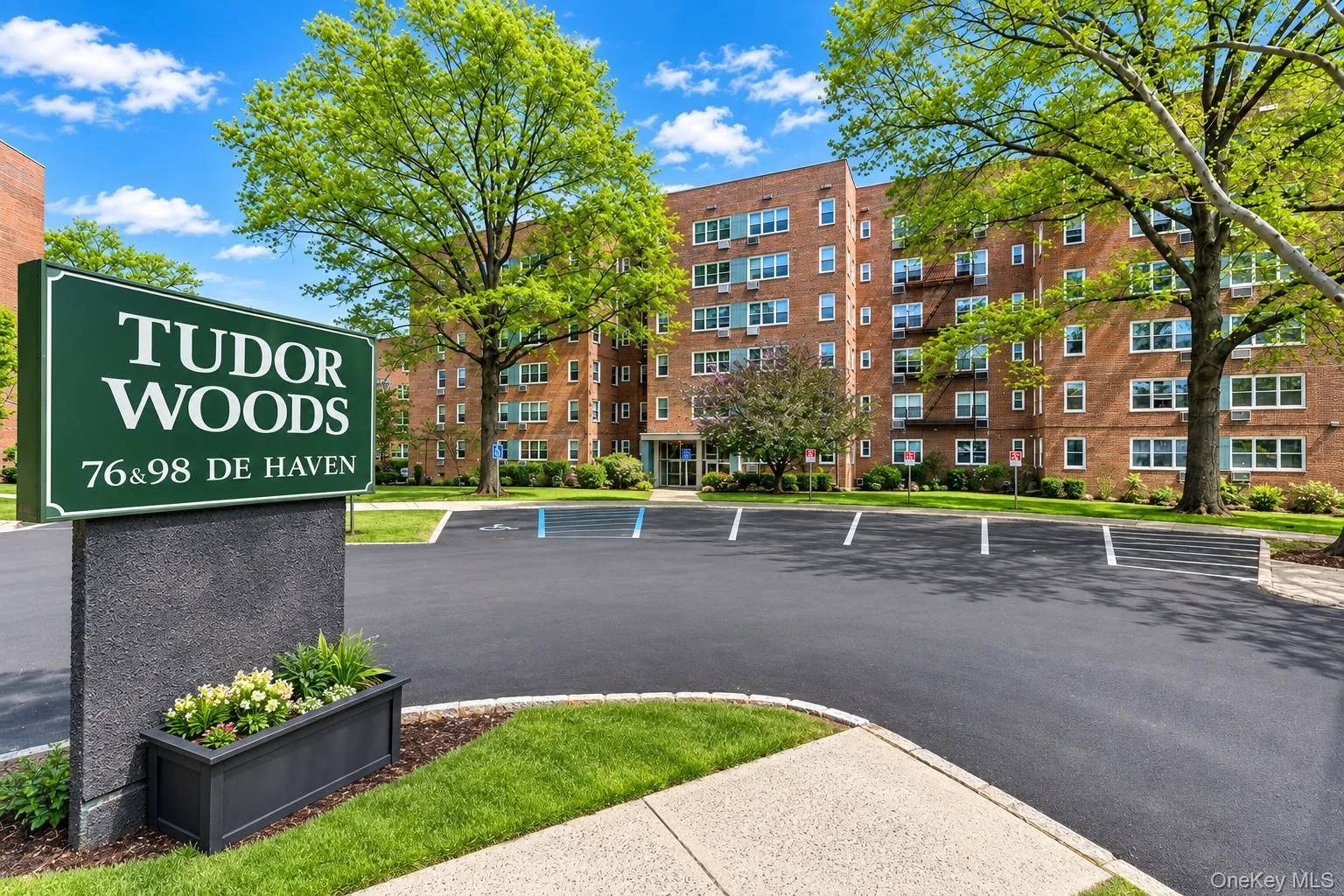 76 Dehaven Drive Dehaven, Yonkers, NY, 1 Bedroom Bedrooms, 4 Rooms Rooms,1 BathroomBathrooms,Residential,For Rent,Dehaven,0,1037476 76 Dehaven Drive Dehaven, Yonkers, NY, 1 Bedroom Bedrooms, 4 Rooms Rooms,1 BathroomBathrooms,Residential,For Rent,Dehaven,0,1037476