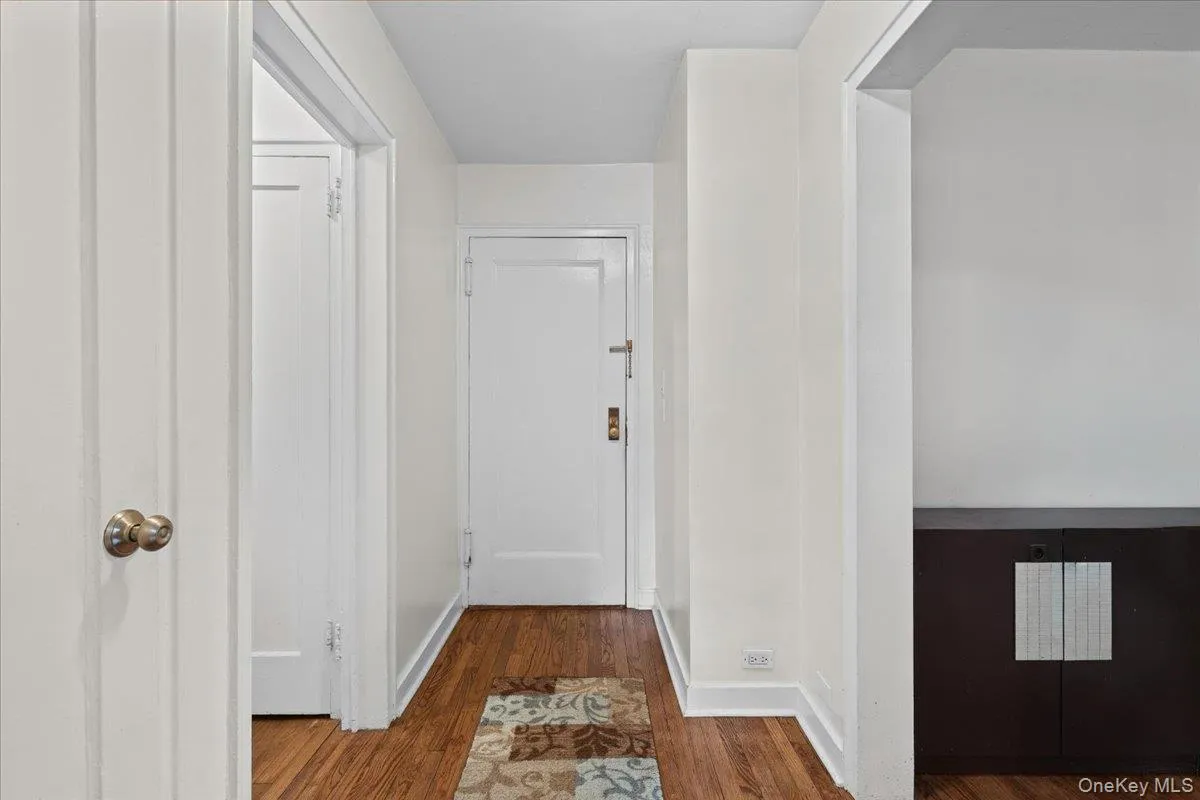5 Whitehall Road, Eastchester, NY, 1 Bedroom Bedrooms, 3 Rooms Rooms,1 BathroomBathrooms,Residential,For Rent,Whitehall,0,1037479 5 Whitehall Road, Eastchester, NY, 1 Bedroom Bedrooms, 3 Rooms Rooms,1 BathroomBathrooms,Residential,For Rent,Whitehall,0,1037479