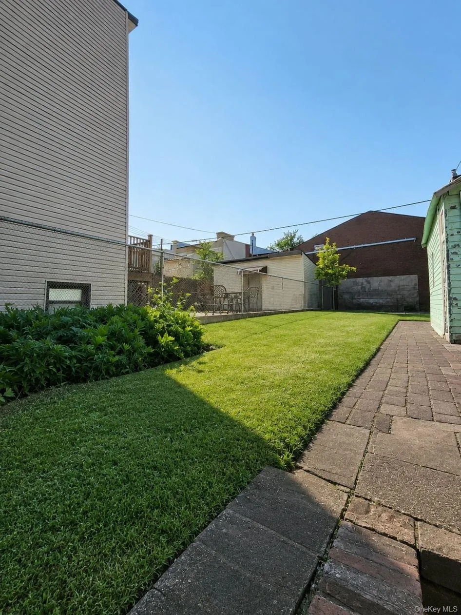 20-42 41st Street, New York, NY, 2 Bedrooms Bedrooms, 5 Rooms Rooms,1 BathroomBathrooms,Residential,For Rent,41st,0,1037487 20-42 41st Street, New York, NY, 2 Bedrooms Bedrooms, 5 Rooms Rooms,1 BathroomBathrooms,Residential,For Rent,41st,0,1037487