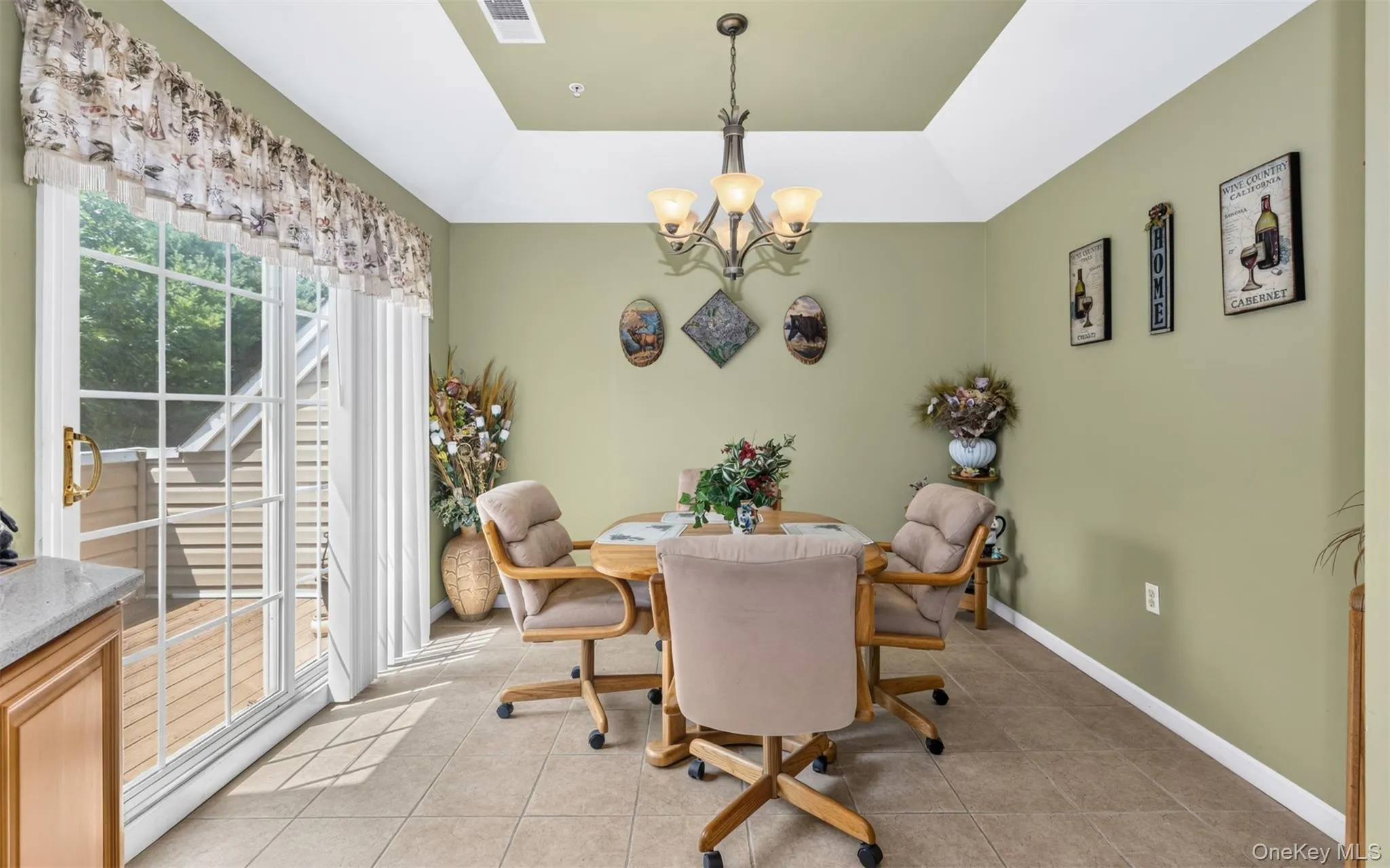 110 Joseph Lane, Huntington, NY, 2 Bedrooms Bedrooms, 6 Rooms Rooms,2 BathroomsBathrooms,Residential,For Rent,Joseph,0,1037489 110 Joseph Lane, Huntington, NY, 2 Bedrooms Bedrooms, 6 Rooms Rooms,2 BathroomsBathrooms,Residential,For Rent,Joseph,0,1037489