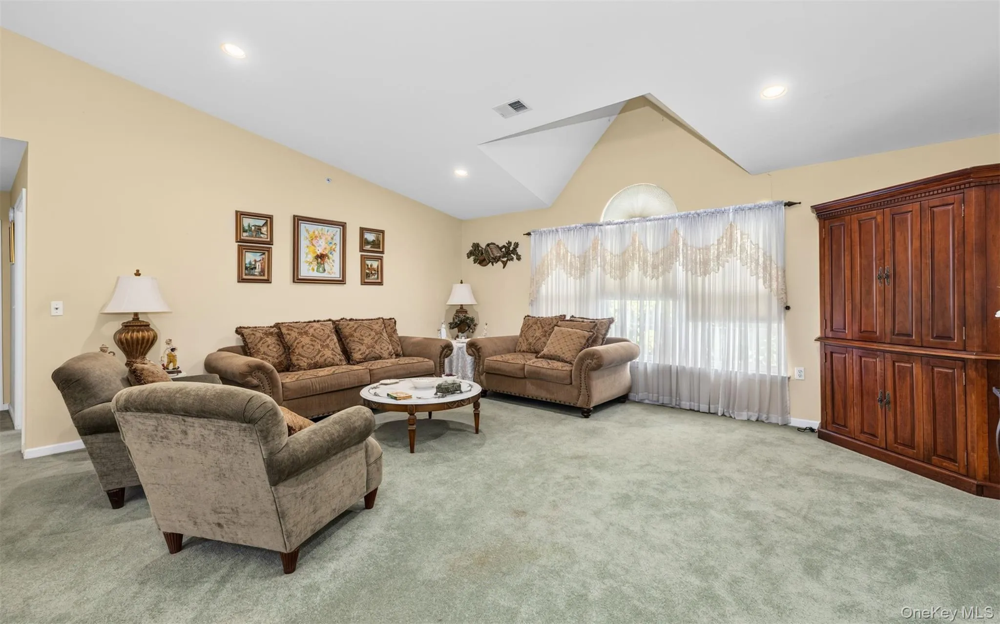 110 Joseph Lane, Huntington, NY, 2 Bedrooms Bedrooms, 6 Rooms Rooms,2 BathroomsBathrooms,Residential,For Rent,Joseph,0,1037489 110 Joseph Lane, Huntington, NY, 2 Bedrooms Bedrooms, 6 Rooms Rooms,2 BathroomsBathrooms,Residential,For Rent,Joseph,0,1037489