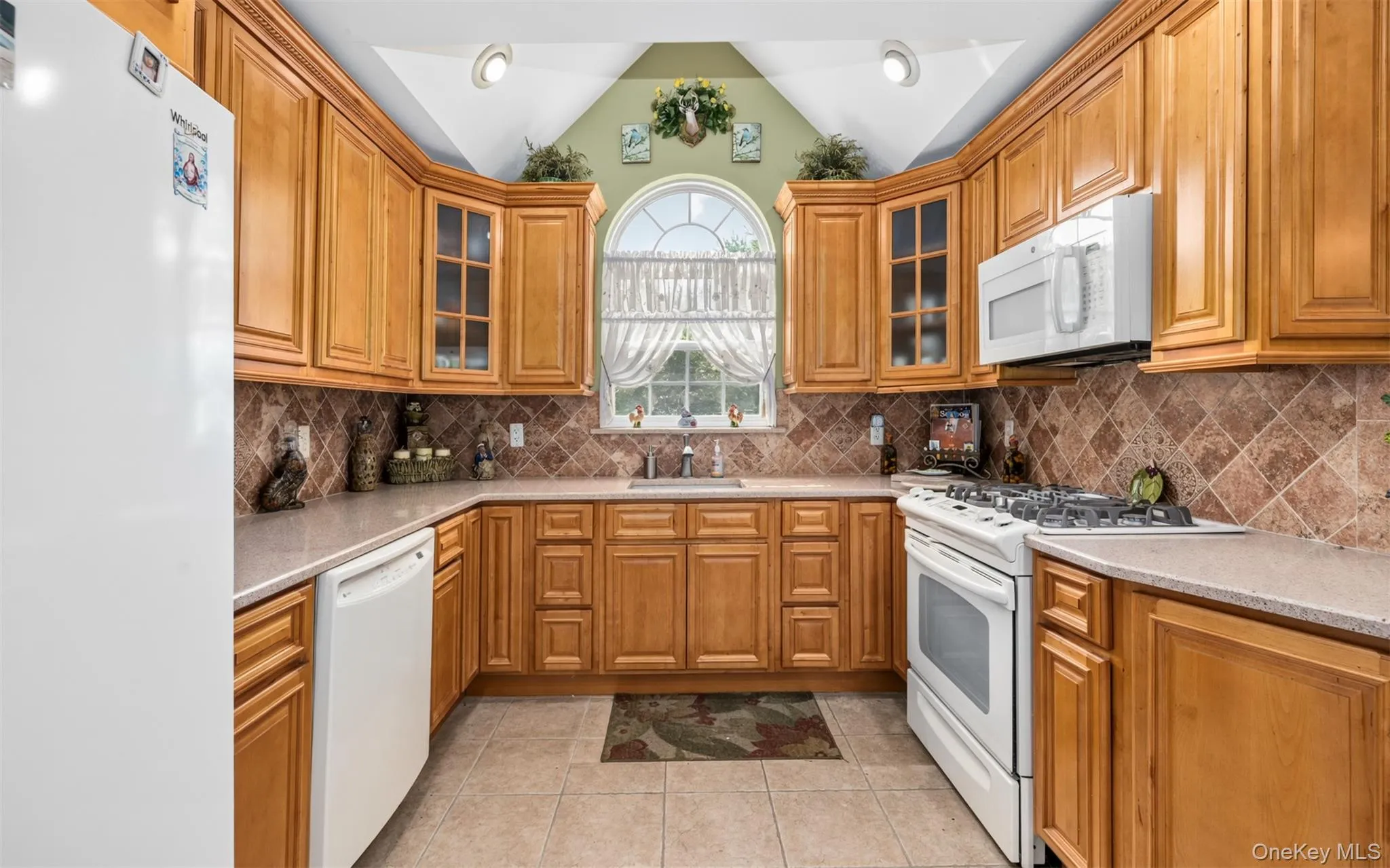 110 Joseph Lane, Huntington, NY, 2 Bedrooms Bedrooms, 6 Rooms Rooms,2 BathroomsBathrooms,Residential,For Rent,Joseph,0,1037489 110 Joseph Lane, Huntington, NY, 2 Bedrooms Bedrooms, 6 Rooms Rooms,2 BathroomsBathrooms,Residential,For Rent,Joseph,0,1037489