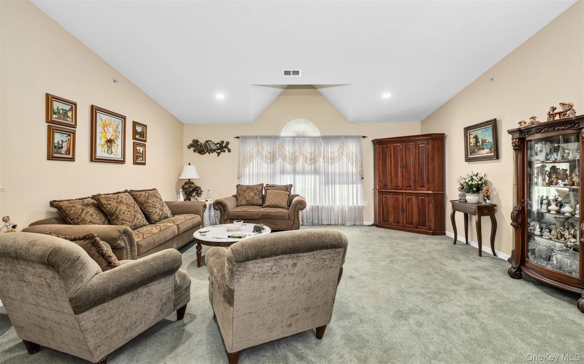 110 Joseph Lane, Huntington, NY, 2 Bedrooms Bedrooms, 6 Rooms Rooms,2 BathroomsBathrooms,Residential,For Rent,Joseph,0,1037489 110 Joseph Lane, Huntington, NY, 2 Bedrooms Bedrooms, 6 Rooms Rooms,2 BathroomsBathrooms,Residential,For Rent,Joseph,0,1037489