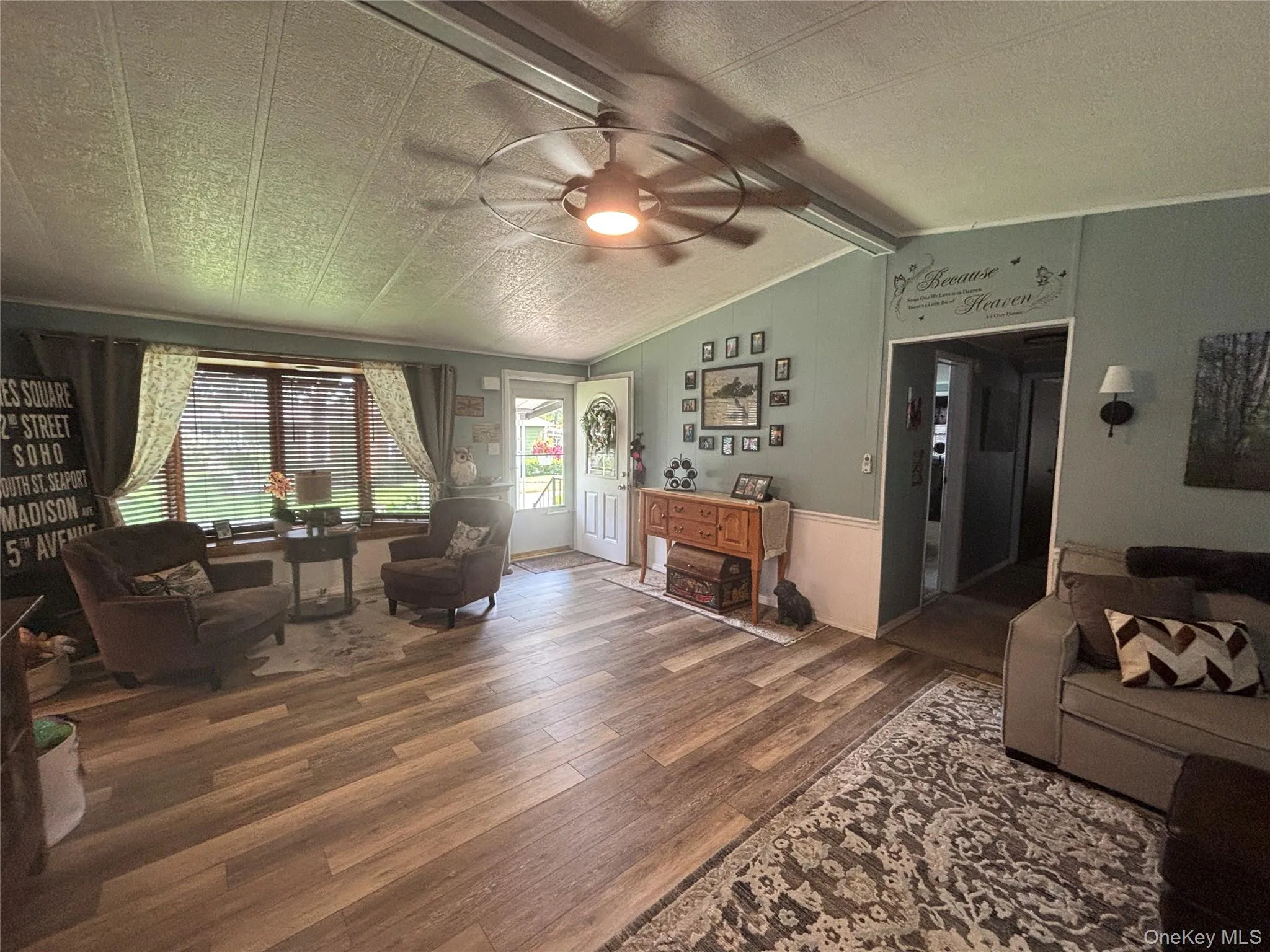 1661 Old Country Road, Riverhead, NY, 2 Bedrooms Bedrooms, 9 Rooms Rooms,2 BathroomsBathrooms,Residential,For Rent,Old Country,0,1037492 1661 Old Country Road, Riverhead, NY, 2 Bedrooms Bedrooms, 9 Rooms Rooms,2 BathroomsBathrooms,Residential,For Rent,Old Country,0,1037492