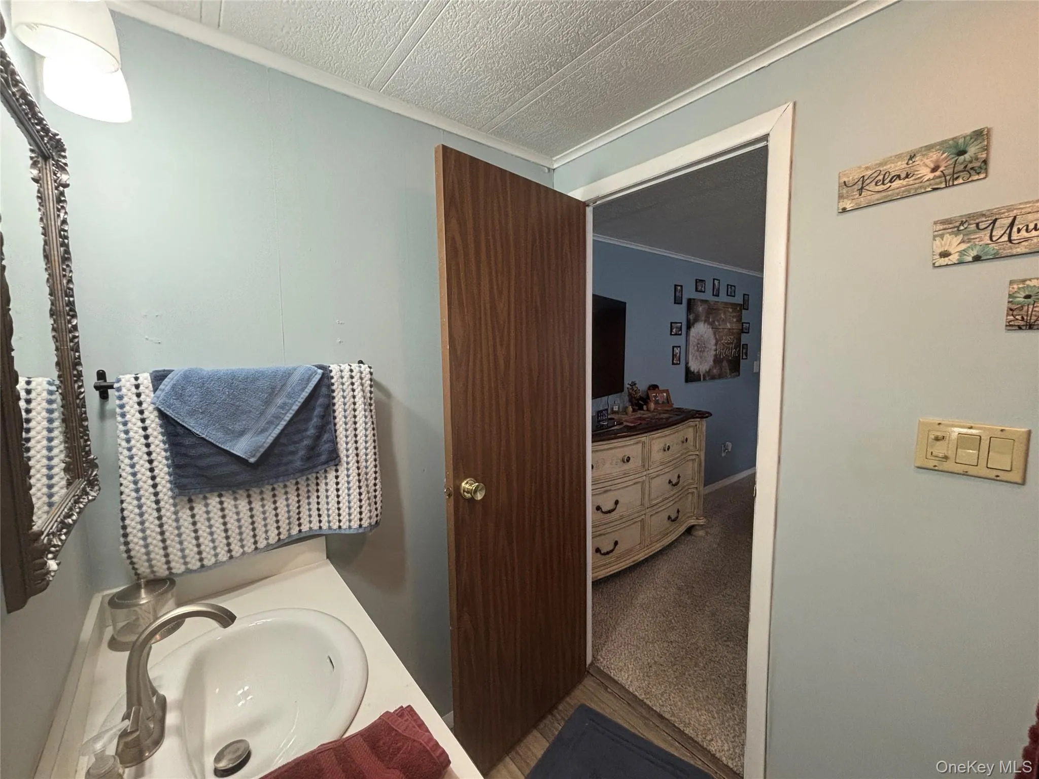 1661 Old Country Road, Riverhead, NY, 2 Bedrooms Bedrooms, 9 Rooms Rooms,2 BathroomsBathrooms,Residential,For Rent,Old Country,0,1037492 1661 Old Country Road, Riverhead, NY, 2 Bedrooms Bedrooms, 9 Rooms Rooms,2 BathroomsBathrooms,Residential,For Rent,Old Country,0,1037492