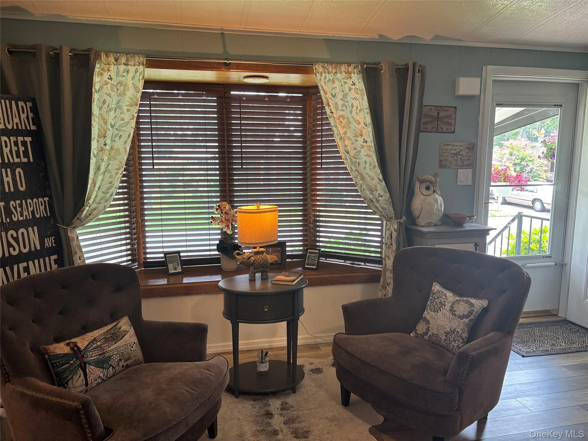 1661 Old Country Road, Riverhead, NY, 2 Bedrooms Bedrooms, 9 Rooms Rooms,2 BathroomsBathrooms,Residential,For Rent,Old Country,0,1037492 1661 Old Country Road, Riverhead, NY, 2 Bedrooms Bedrooms, 9 Rooms Rooms,2 BathroomsBathrooms,Residential,For Rent,Old Country,0,1037492