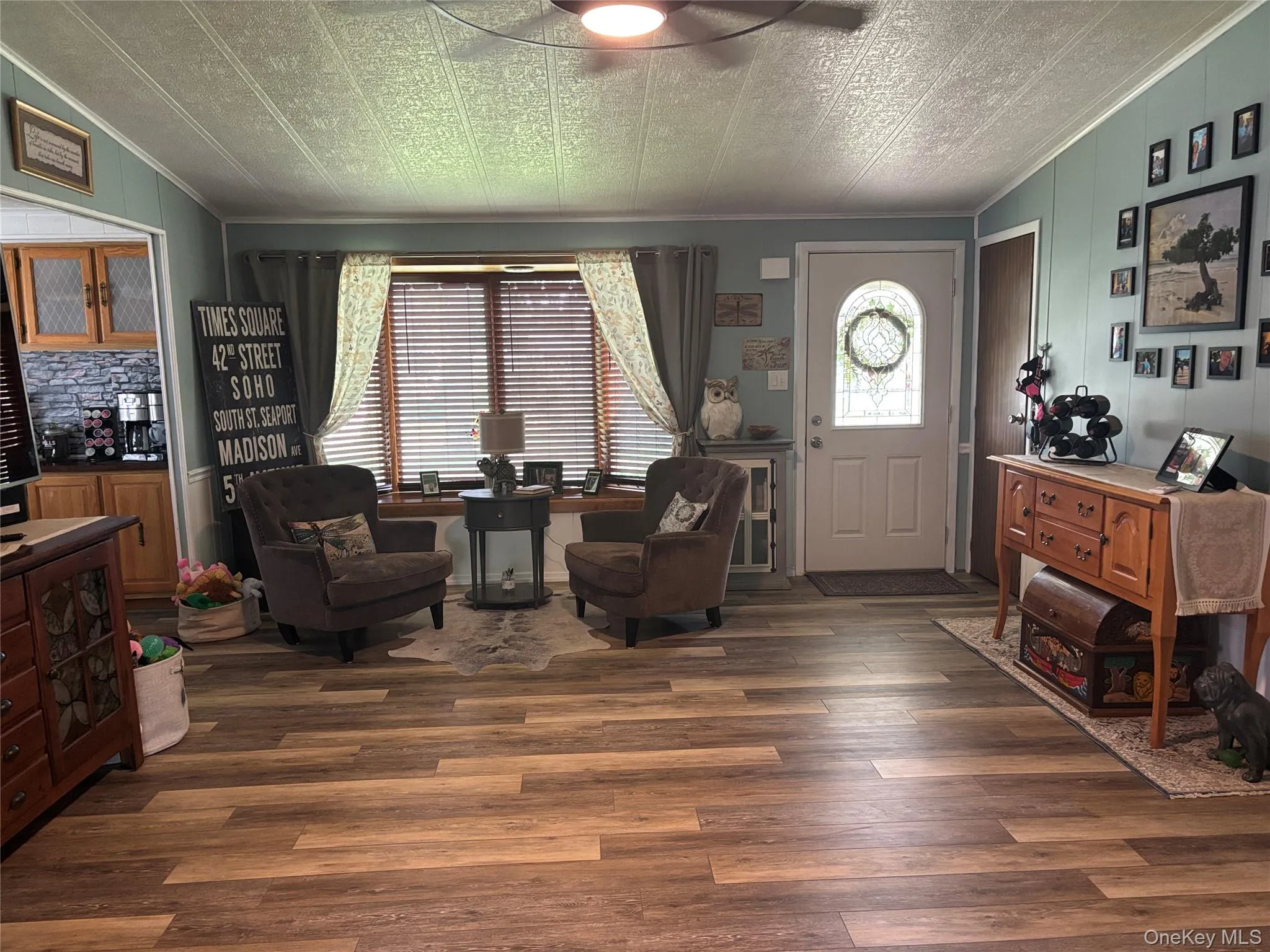 1661 Old Country Road, Riverhead, NY, 2 Bedrooms Bedrooms, 9 Rooms Rooms,2 BathroomsBathrooms,Residential,For Rent,Old Country,0,1037492 1661 Old Country Road, Riverhead, NY, 2 Bedrooms Bedrooms, 9 Rooms Rooms,2 BathroomsBathrooms,Residential,For Rent,Old Country,0,1037492