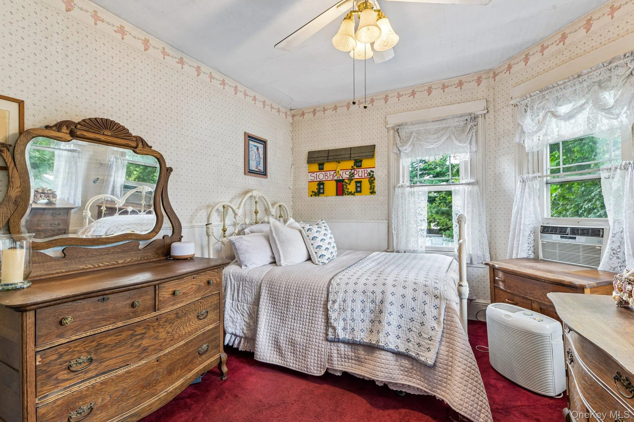 35 Lee Avenue, Hempstead, NY, 3 Bedrooms Bedrooms, 8 Rooms Rooms,2 BathroomsBathrooms,Residential,For Rent,Lee,0,1037496 35 Lee Avenue, Hempstead, NY, 3 Bedrooms Bedrooms, 8 Rooms Rooms,2 BathroomsBathrooms,Residential,For Rent,Lee,0,1037496