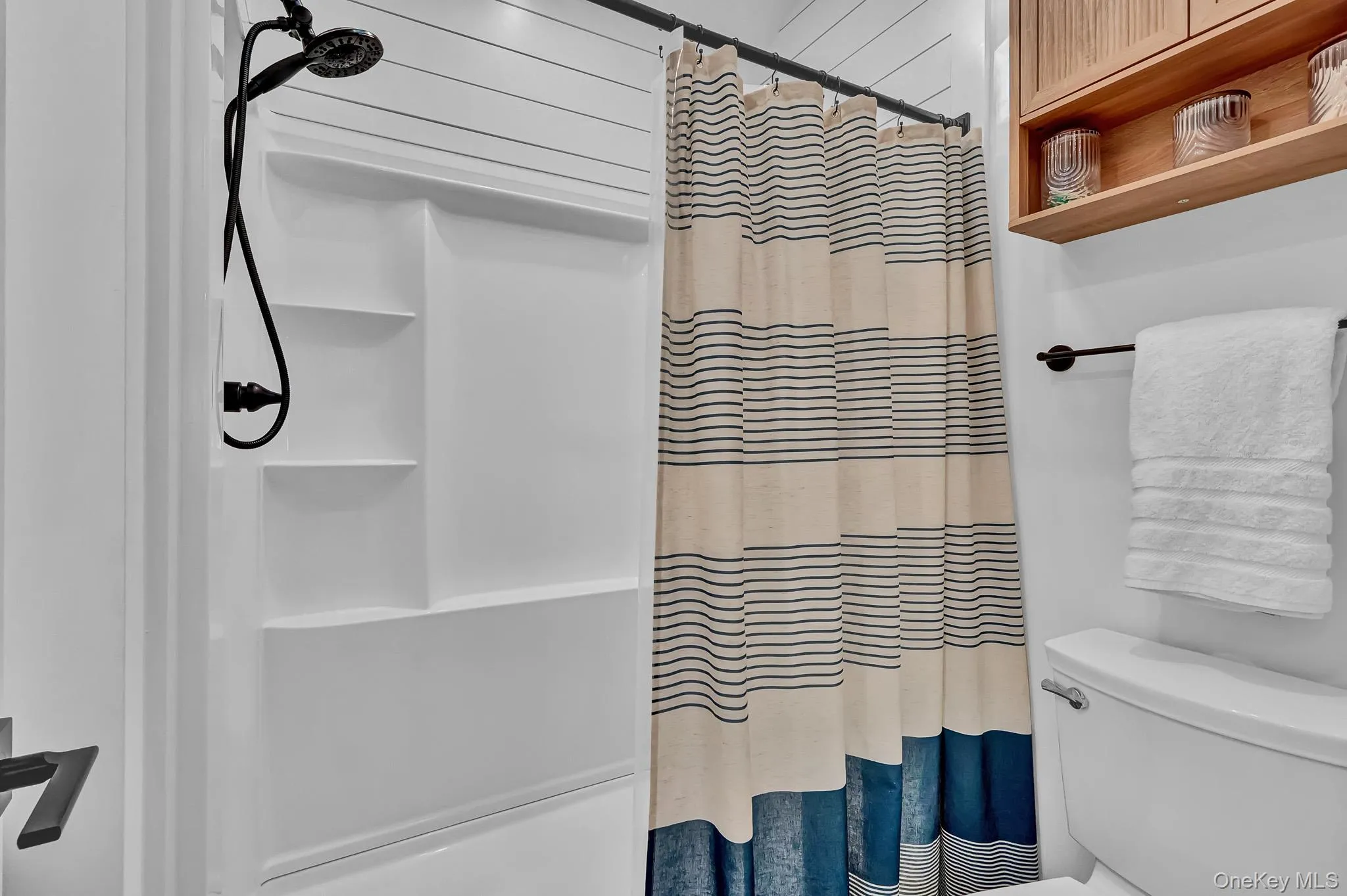 25 Cottage Road, Riverhead, NY, 3 Bedrooms Bedrooms, 5 Rooms Rooms,1 BathroomBathrooms,Residential,For Rent,Cottage,0,1037498 25 Cottage Road, Riverhead, NY, 3 Bedrooms Bedrooms, 5 Rooms Rooms,1 BathroomBathrooms,Residential,For Rent,Cottage,0,1037498