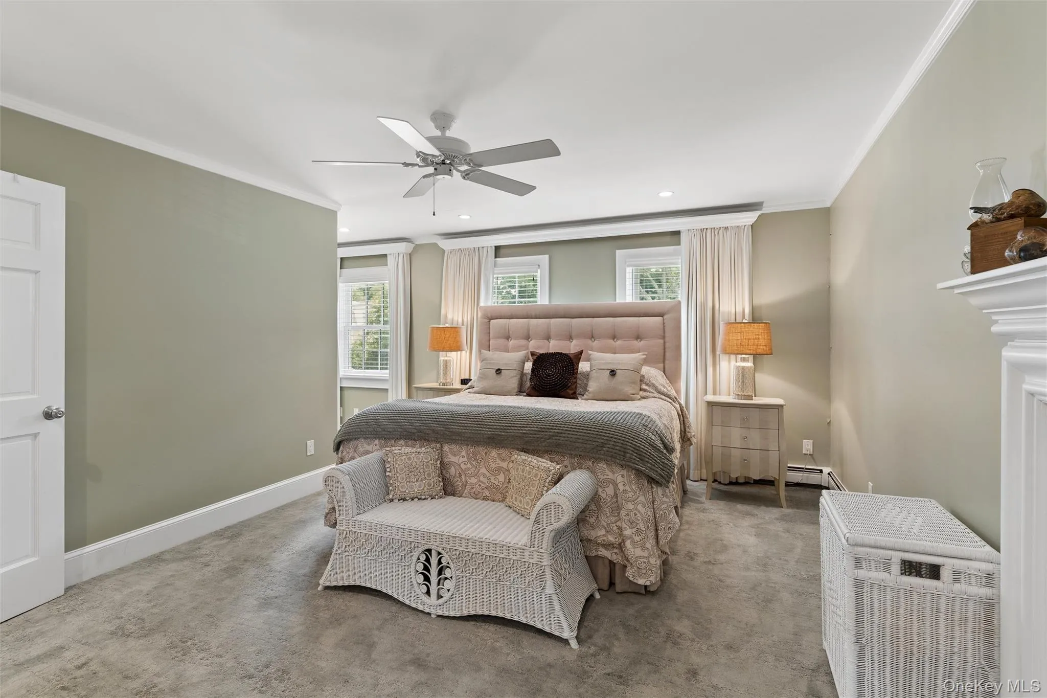 245 Meadows, Southampton, NY, 5 Bedrooms Bedrooms, 9 Rooms Rooms,4 BathroomsBathrooms,Residential,For Rent,Meadows,0,1037500 245 Meadows, Southampton, NY, 5 Bedrooms Bedrooms, 9 Rooms Rooms,4 BathroomsBathrooms,Residential,For Rent,Meadows,0,1037500