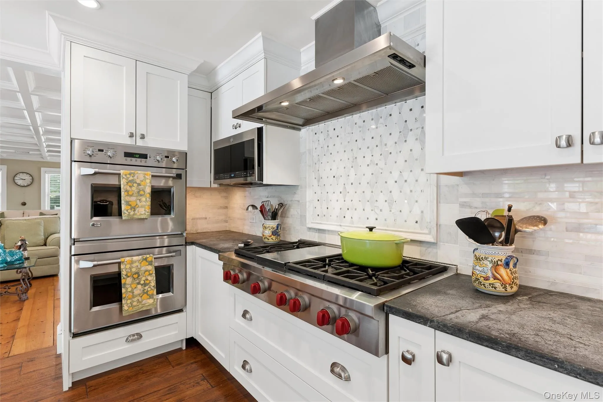 245 Meadows, Southampton, NY, 5 Bedrooms Bedrooms, 9 Rooms Rooms,4 BathroomsBathrooms,Residential,For Rent,Meadows,0,1037500 245 Meadows, Southampton, NY, 5 Bedrooms Bedrooms, 9 Rooms Rooms,4 BathroomsBathrooms,Residential,For Rent,Meadows,0,1037500
