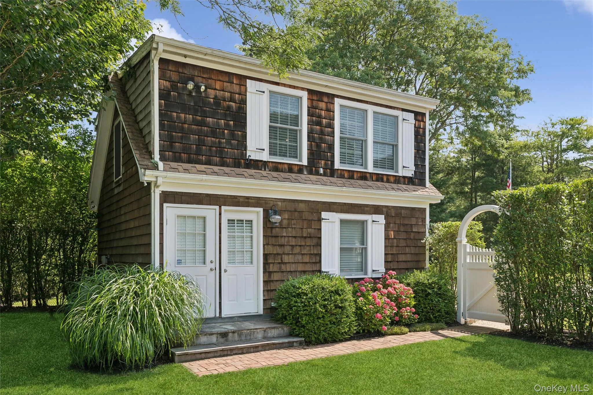 245 Meadows, Southampton, NY, 5 Bedrooms Bedrooms, 9 Rooms Rooms,4 BathroomsBathrooms,Residential,For Rent,Meadows,0,1037500 245 Meadows, Southampton, NY, 5 Bedrooms Bedrooms, 9 Rooms Rooms,4 BathroomsBathrooms,Residential,For Rent,Meadows,0,1037500